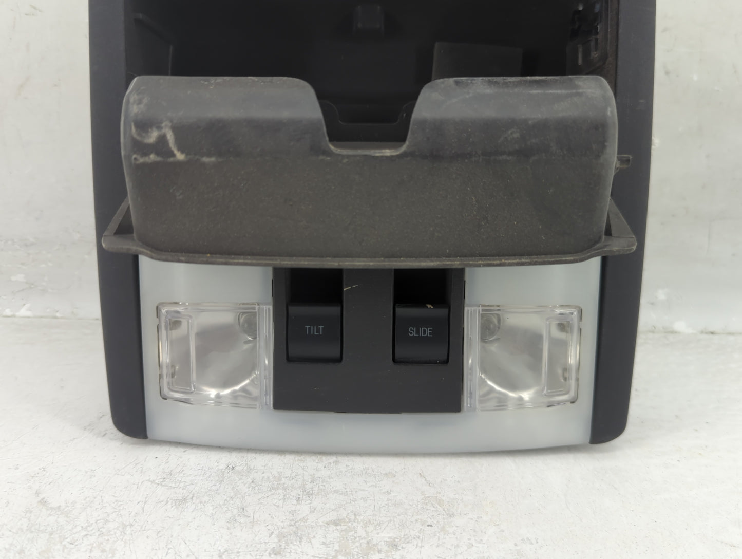 2017 Ford Taurus Overhead Roof Console - Oemusedautoparts1.com