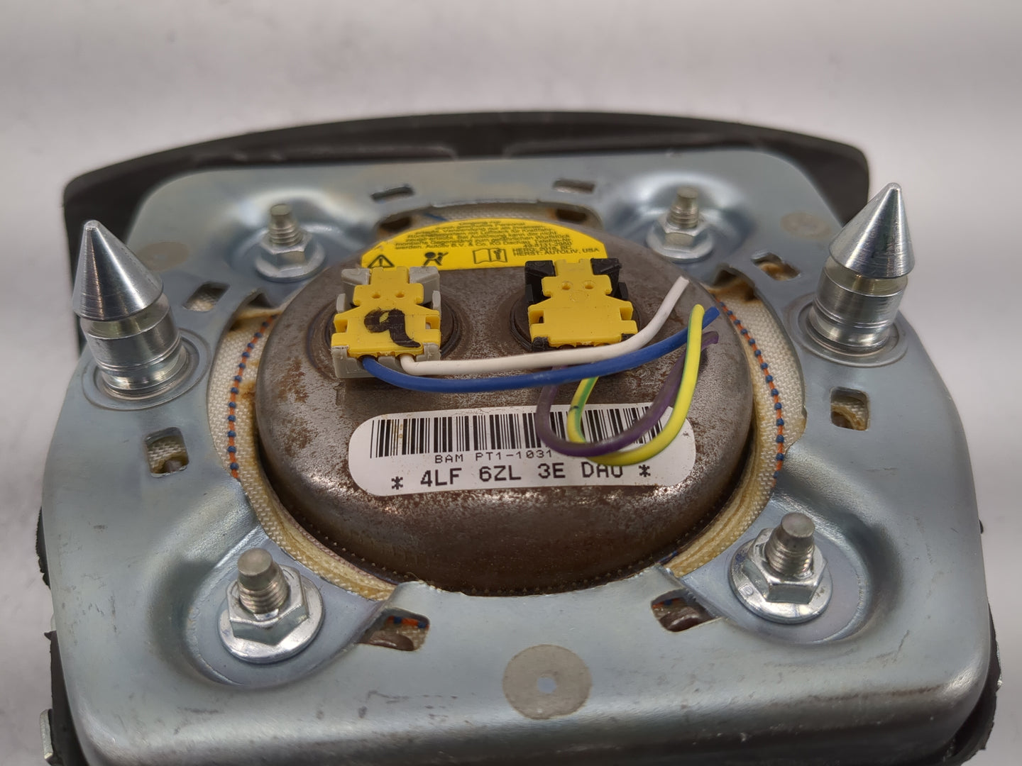 2013-2019 Ford Taurus Air Bag Driver Left Steering Wheel Mounted Fits Fits 2013 2014 2015 2016 2017 2018 2019 OEM Used Auto 