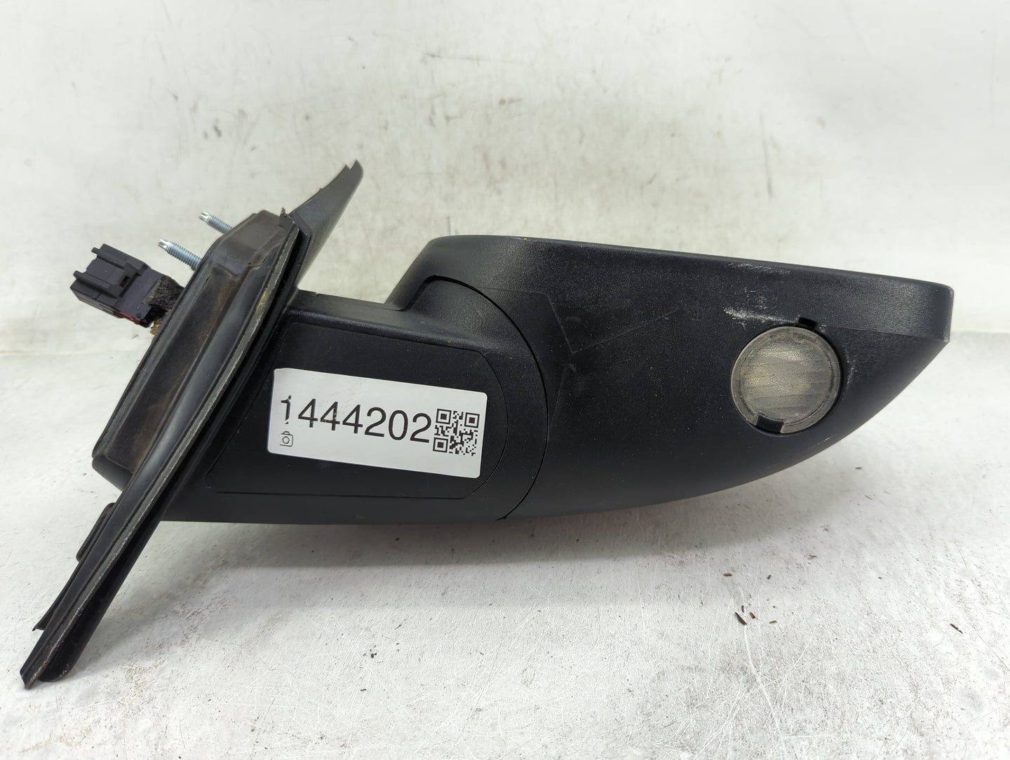 2010-2019 Ford Taurus Passenger Side View Mirror - Right Door Mirror OEM Used - Oemusedautoparts1.com