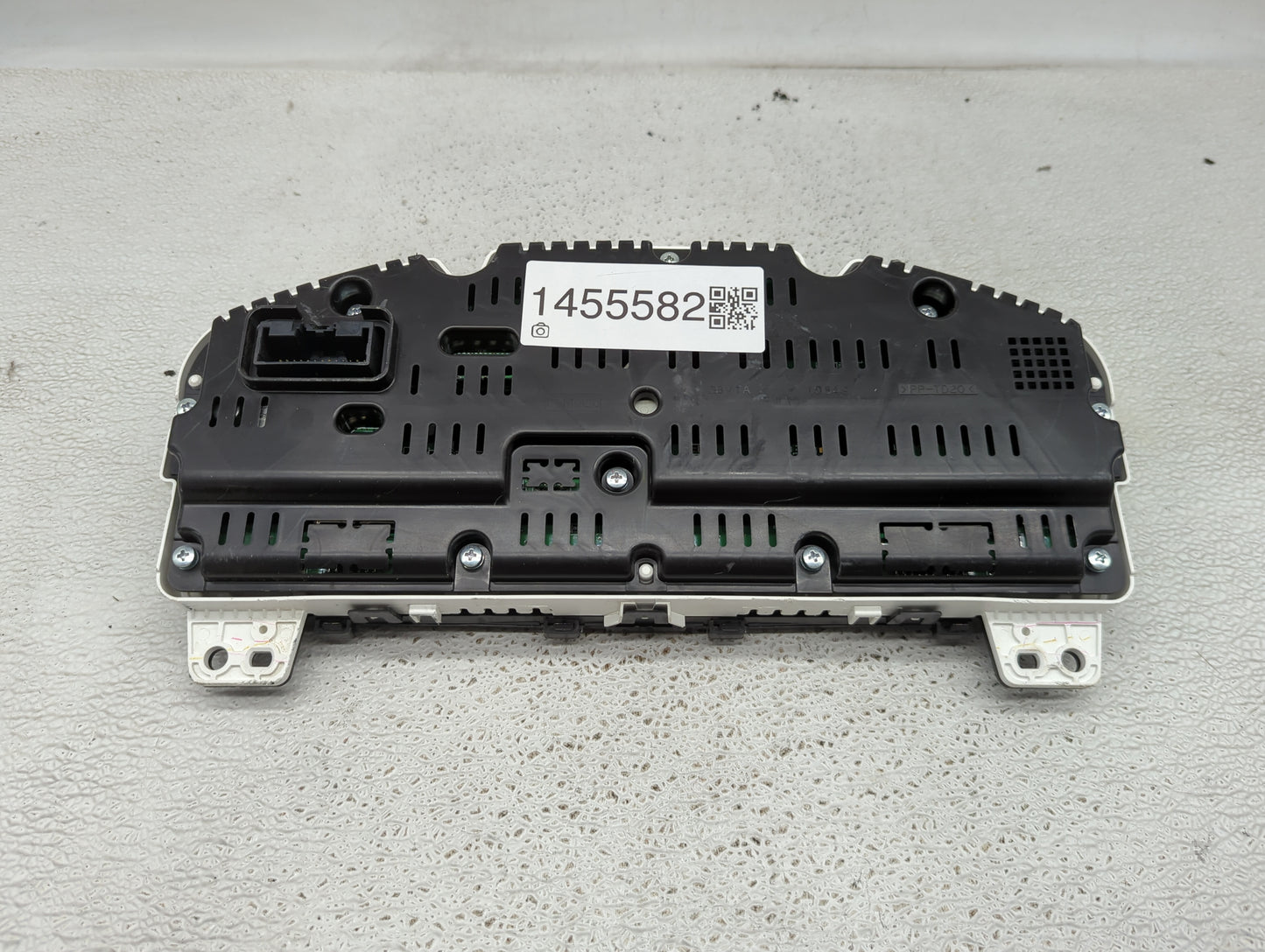 2017-2019 Ford Taurus Instrument Cluster Speedometer Gauges P/N:HG1T-10849-AA Miles: Fits Fits 2017 2018 2019 OEM Used Auto 