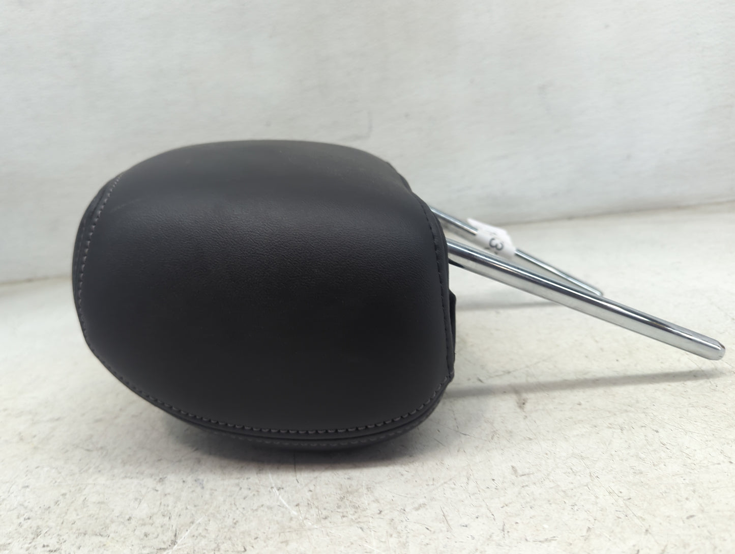 2017 Ford Taurus Headrest Head Rest Front Driver Seat Black - Oemusedautoparts1.com