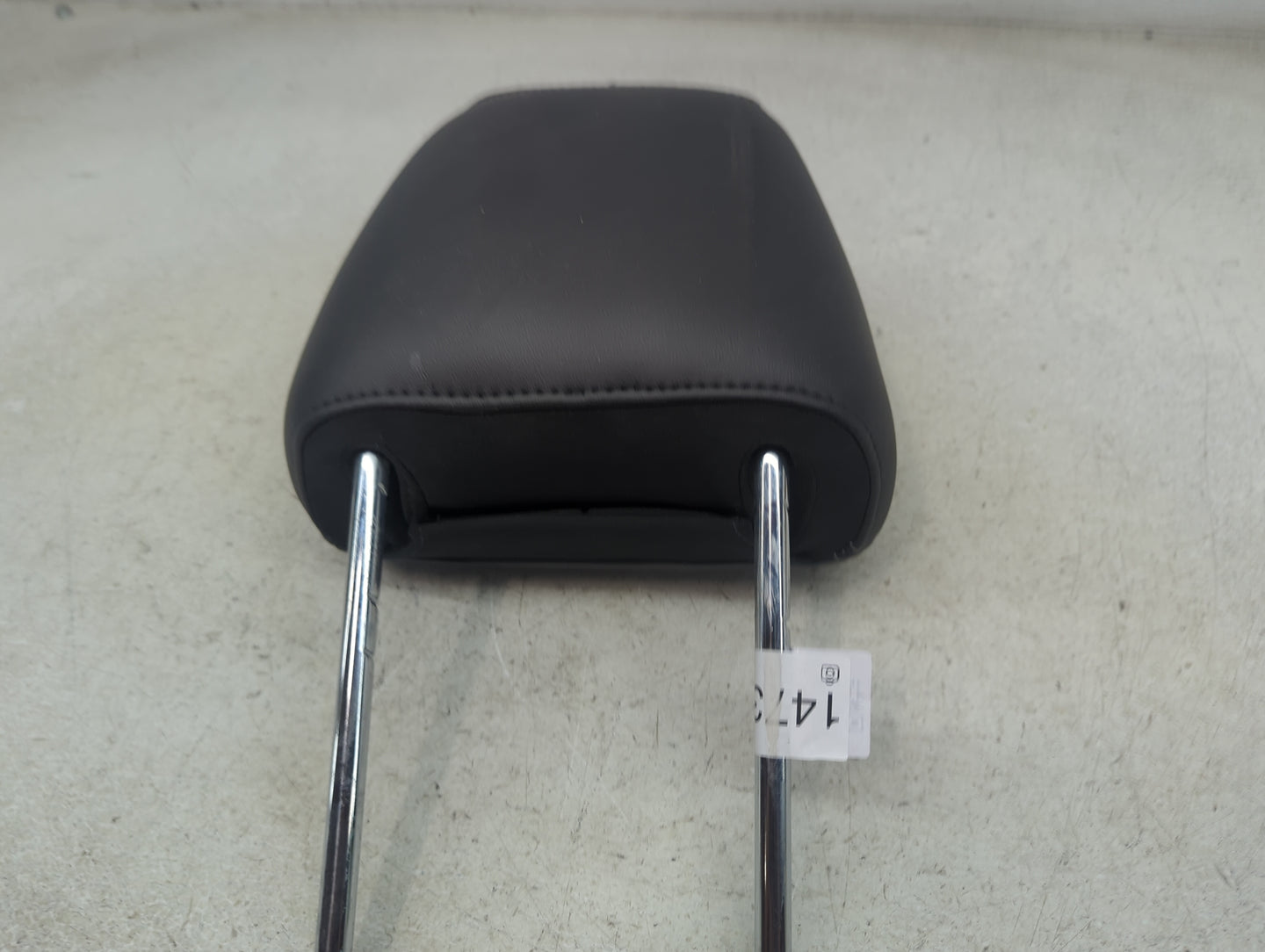 2017 Ford Taurus Headrest Head Rest Front Driver Seat Black - Oemusedautoparts1.com