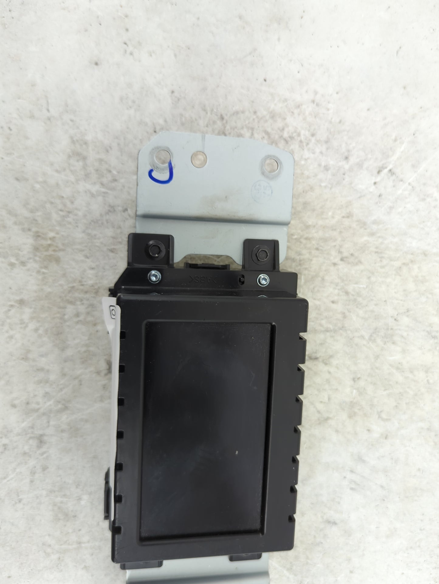 2017 Ford Taurus Radio AM FM Cd Player Receiver Replacement P/N:HG1T-18B955-CD 7FC1E0844Q2 Fits OEM Used Auto Parts - Oemuse