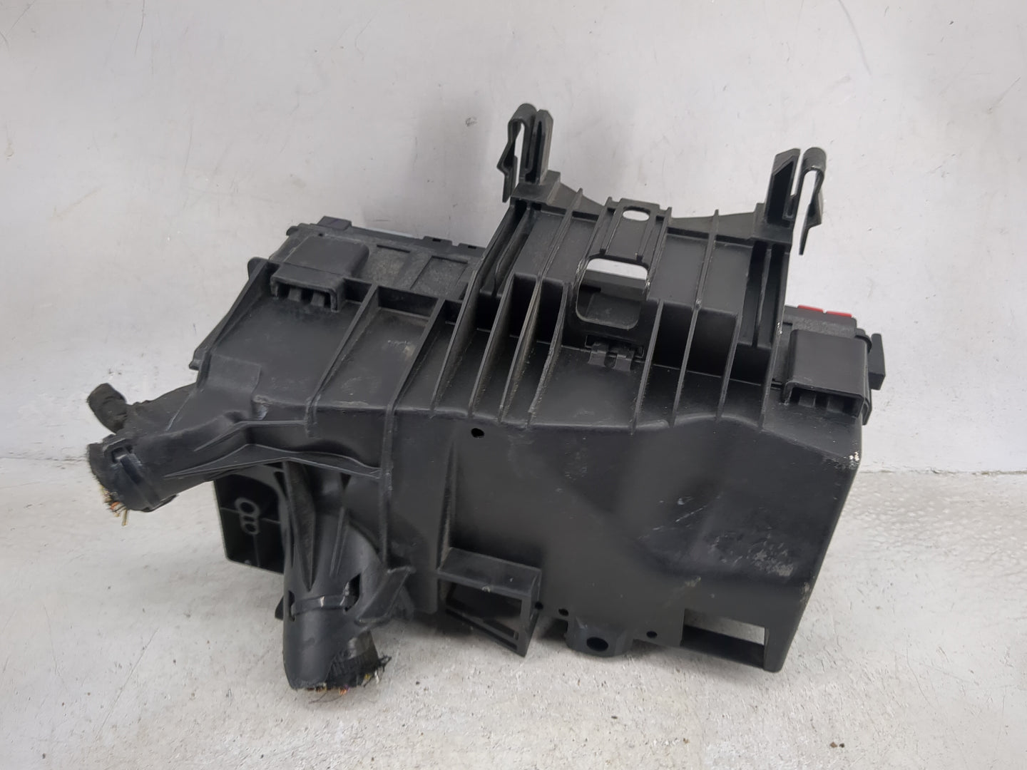 2017-2019 Ford Taurus Fusebox Fuse Box Panel Relay Module P/N:DG1T-14A003-BA BT2T-CA, BT2T-14B192-AB Fits Fits 2017 2018 201