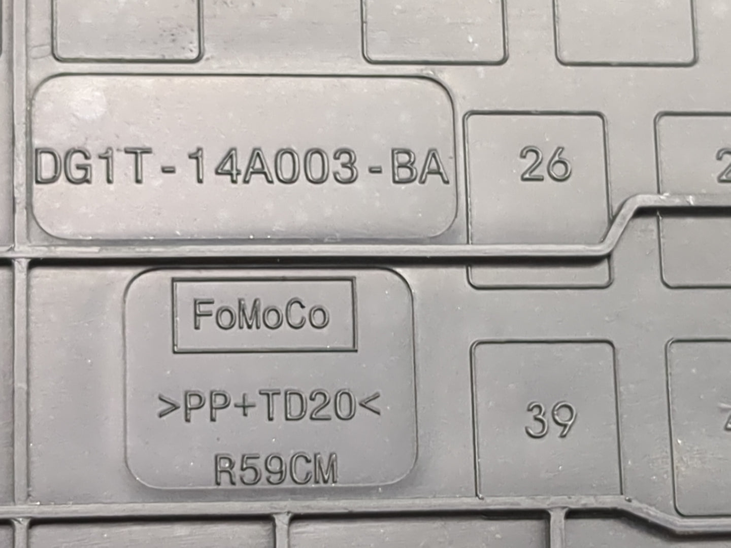 2017-2019 Ford Taurus Fusebox Fuse Box Panel Relay Module P/N:DG1T-14A003-BA 8T2T-14B192-AB Fits Fits 2017 2018 2019 OEM Use