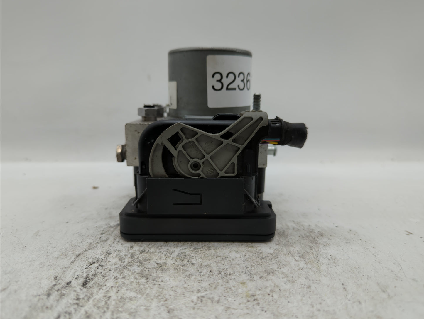 2014-2018 Ford Taurus ABS Pump Control Module Replacement P/N:FG13-2C405-AB DG13-2C405-AG Fits Fits 2014 2015 2016 2017 2018