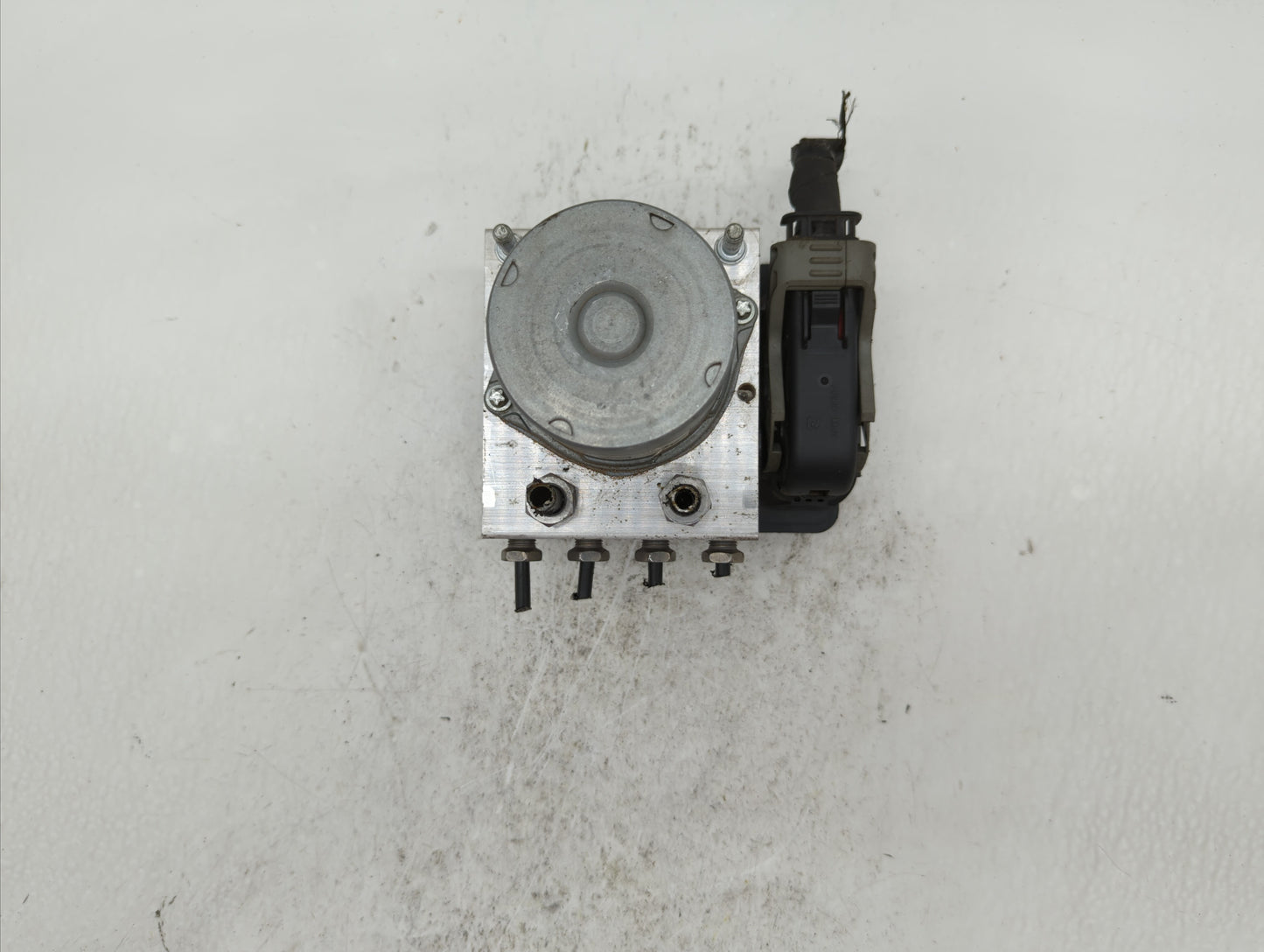 2014-2018 Ford Taurus ABS Pump Control Module Replacement P/N:FG13-2C405-Ac FG13-2C405-AB Fits Fits 2014 2015 2016 2017 2018