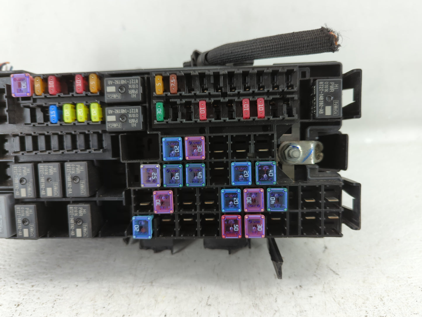 2017-2019 Ford Taurus Fusebox Fuse Box Panel Relay Module P/N:DG1T-14A003-BA Fits Fits 2017 2018 2019 OEM Used Auto Parts - 