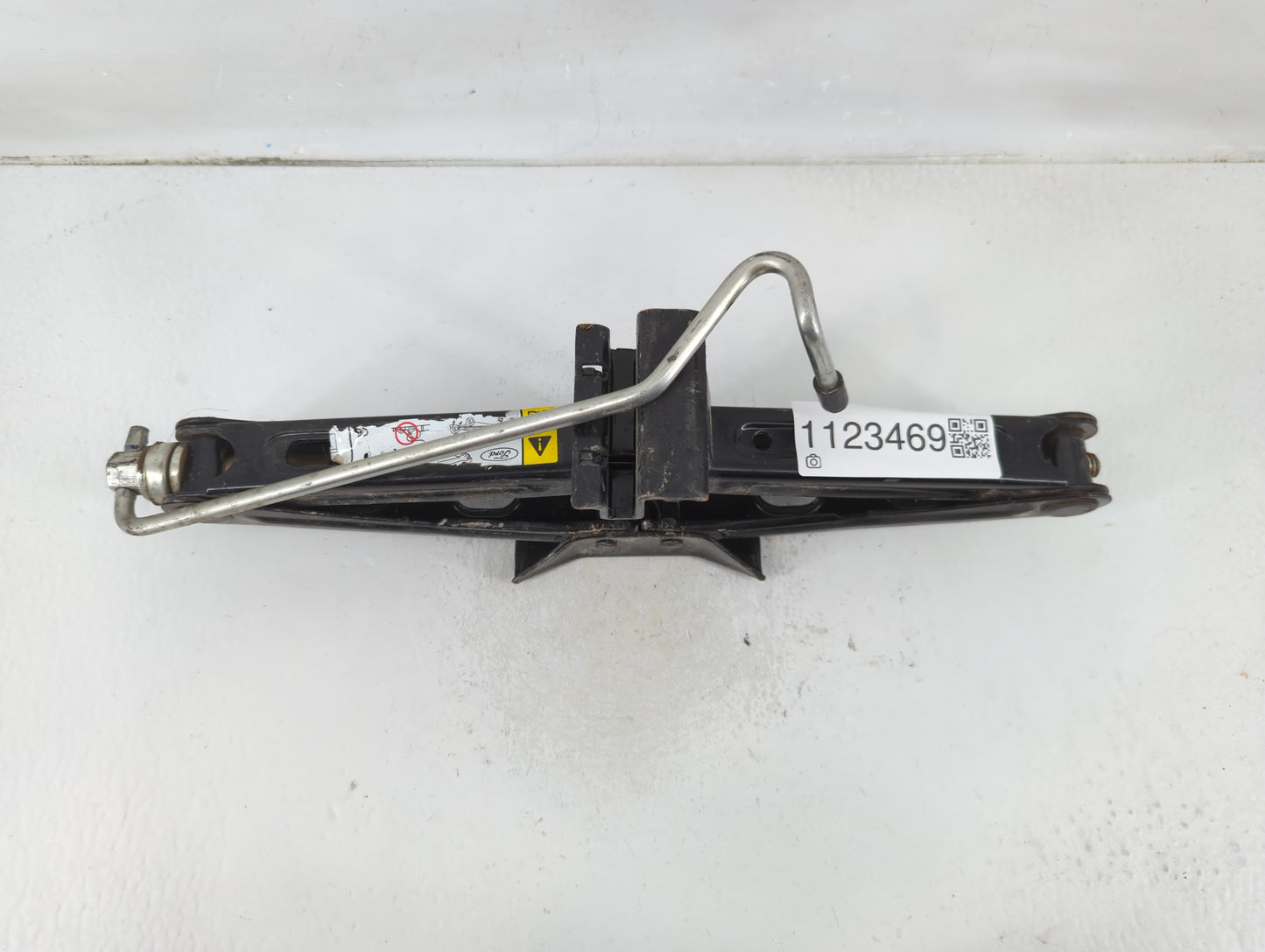 2017 Ford Transit Spare Scissor Car Jack - Oemusedautoparts1.com