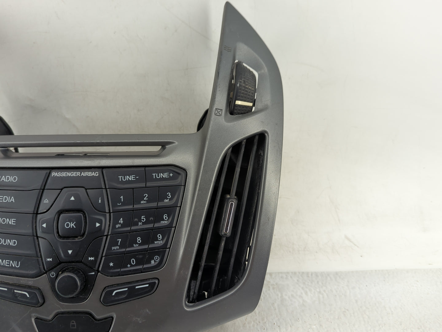 2015-2019 Ford Transit-150 Climate Control Module Temperature AC/Heater Replacement P/N:DT1T-18K811-CF Fits OEM Used Auto Pa