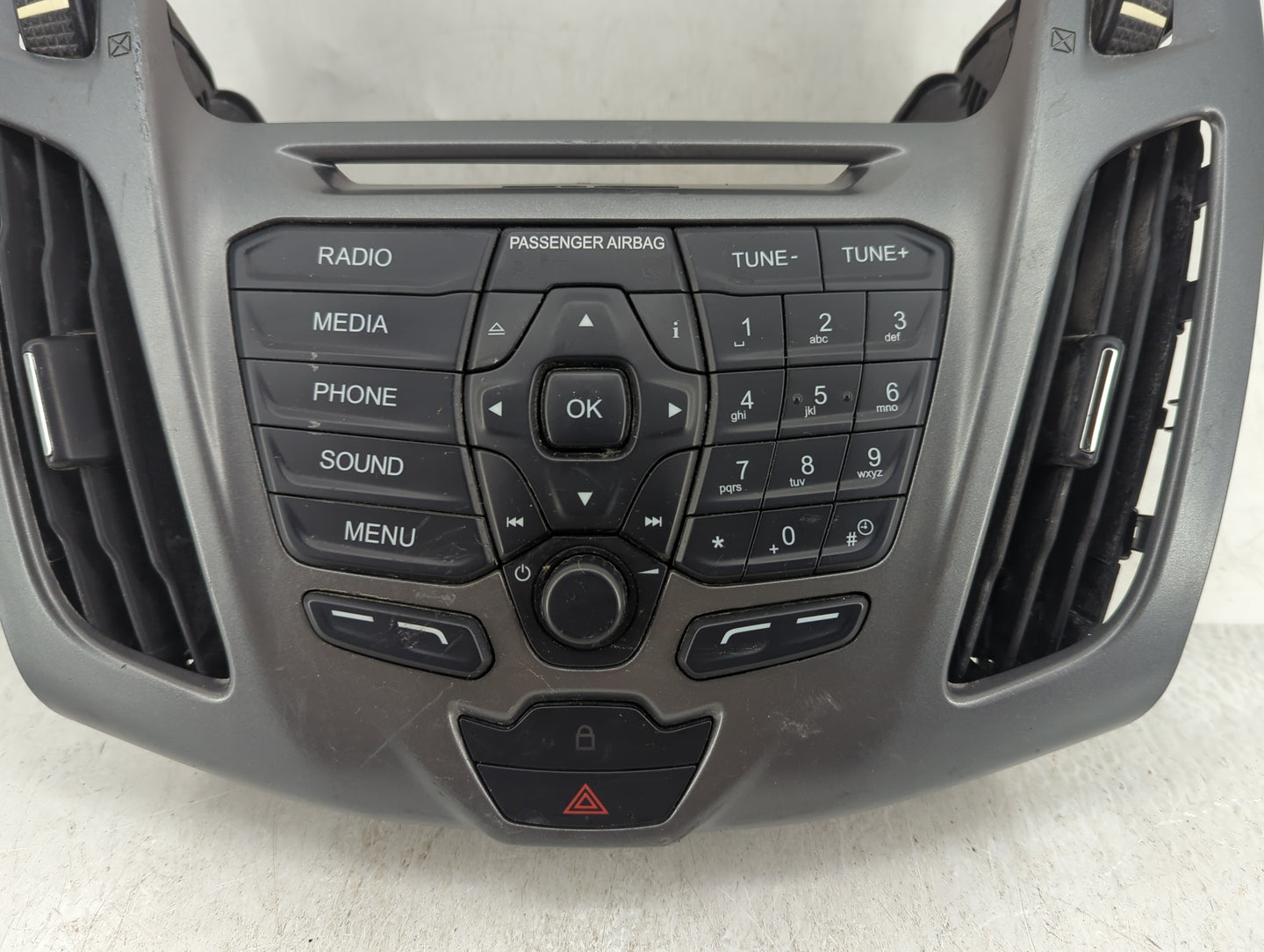 2015-2019 Ford Transit-150 Climate Control Module Temperature AC/Heater Replacement P/N:DT1T-18K811-CF Fits OEM Used Auto Pa