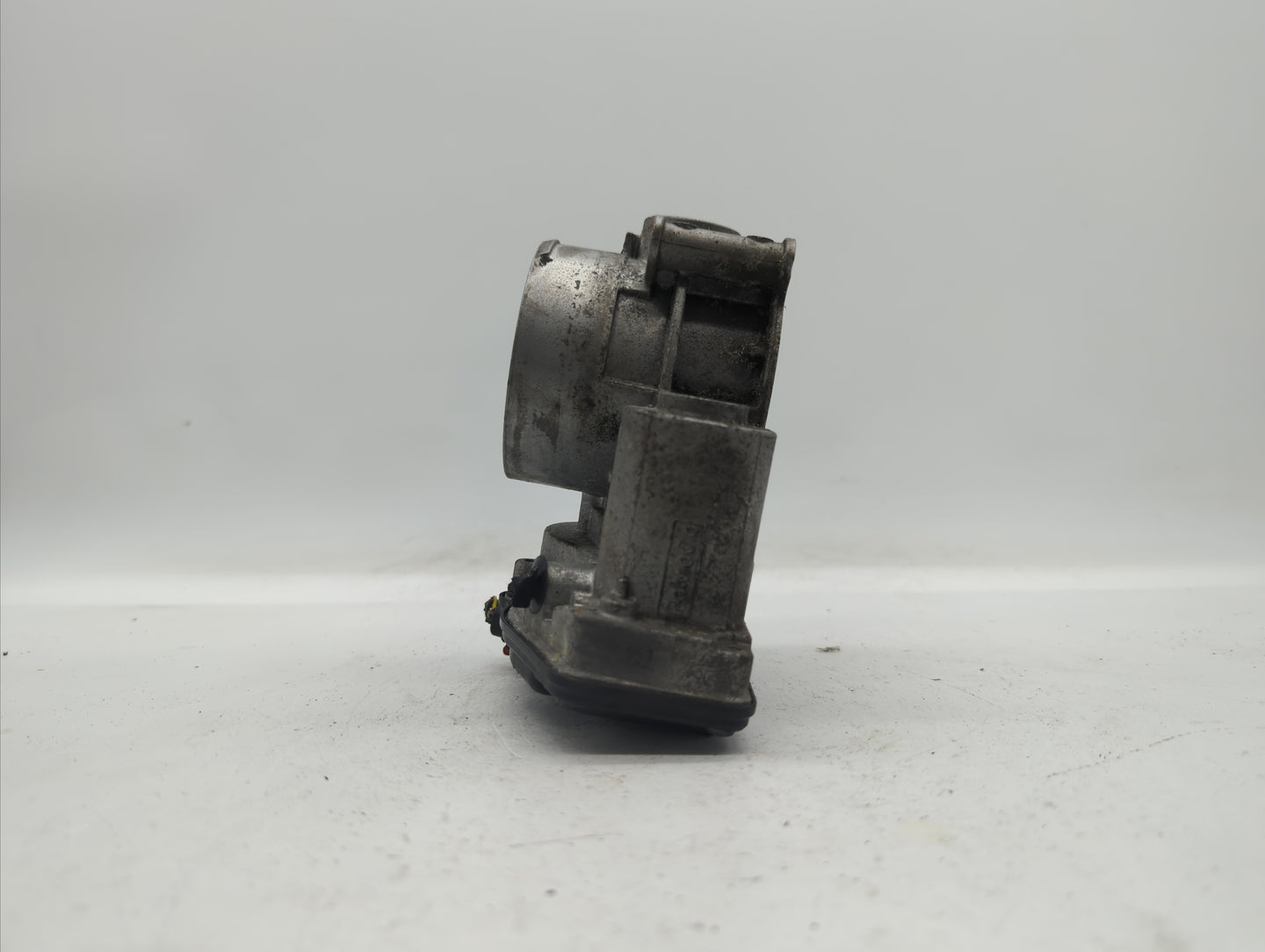 2015-2019 Ford Transit-150 Throttle Body P/N:AT4E-9F991-EL Fits Fits 2011 2012 2013 2014 2015 2016 2017 2018 2019 OEM Used A