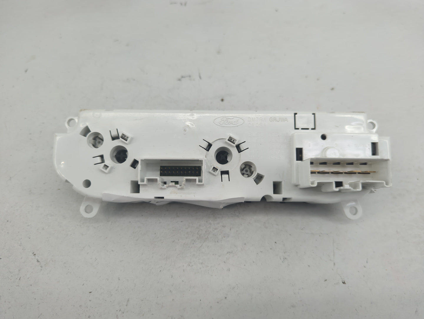 2015-2019 Ford Transit-250 Climate Control Module Temperature AC/Heater Replacement P/N:BM5T-18549 Fits OEM Used Auto Parts 