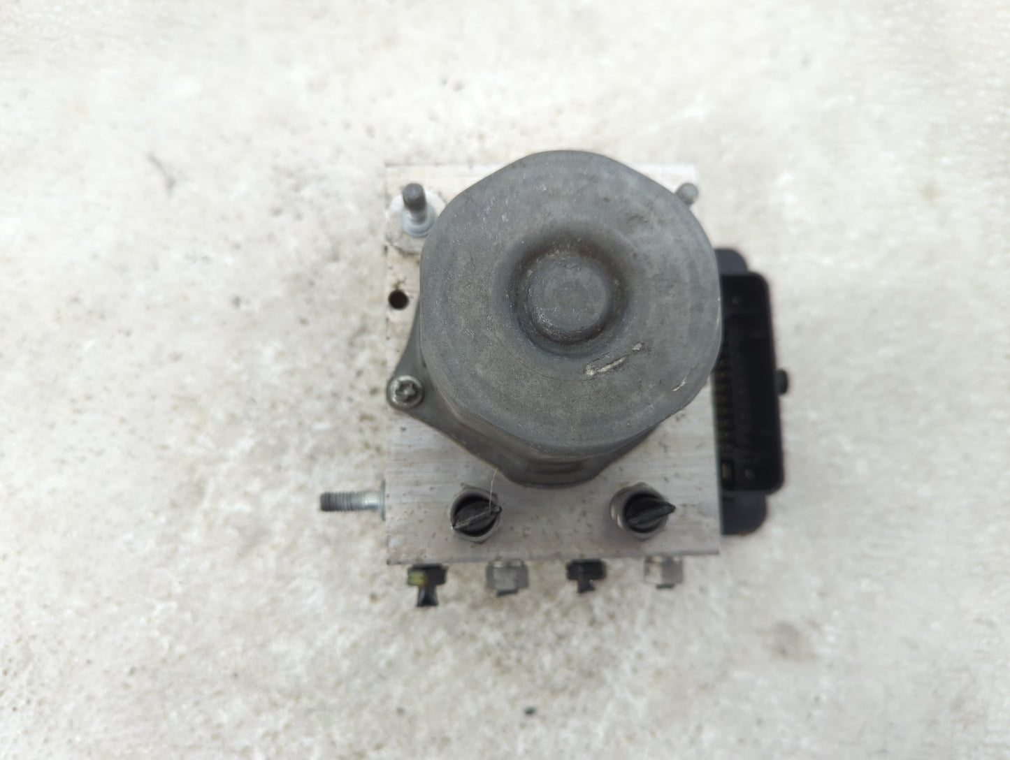 2015-2019 Ford Transit-250 ABS Pump Control Module Replacement P/N:FK41-2C405-AC Fits Fits 2015 2016 2017 2018 2019 OEM Used