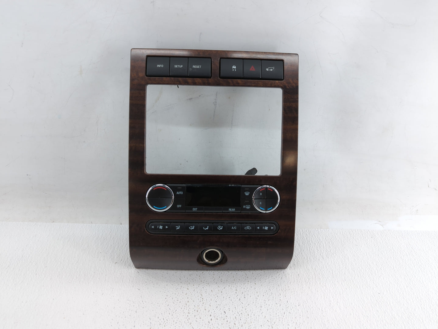 2015-2019 Ford Transit-250 Climate Control Module Temperature AC/Heater Replacement P/N:8R0L7821E Fits OEM Used Auto Parts -