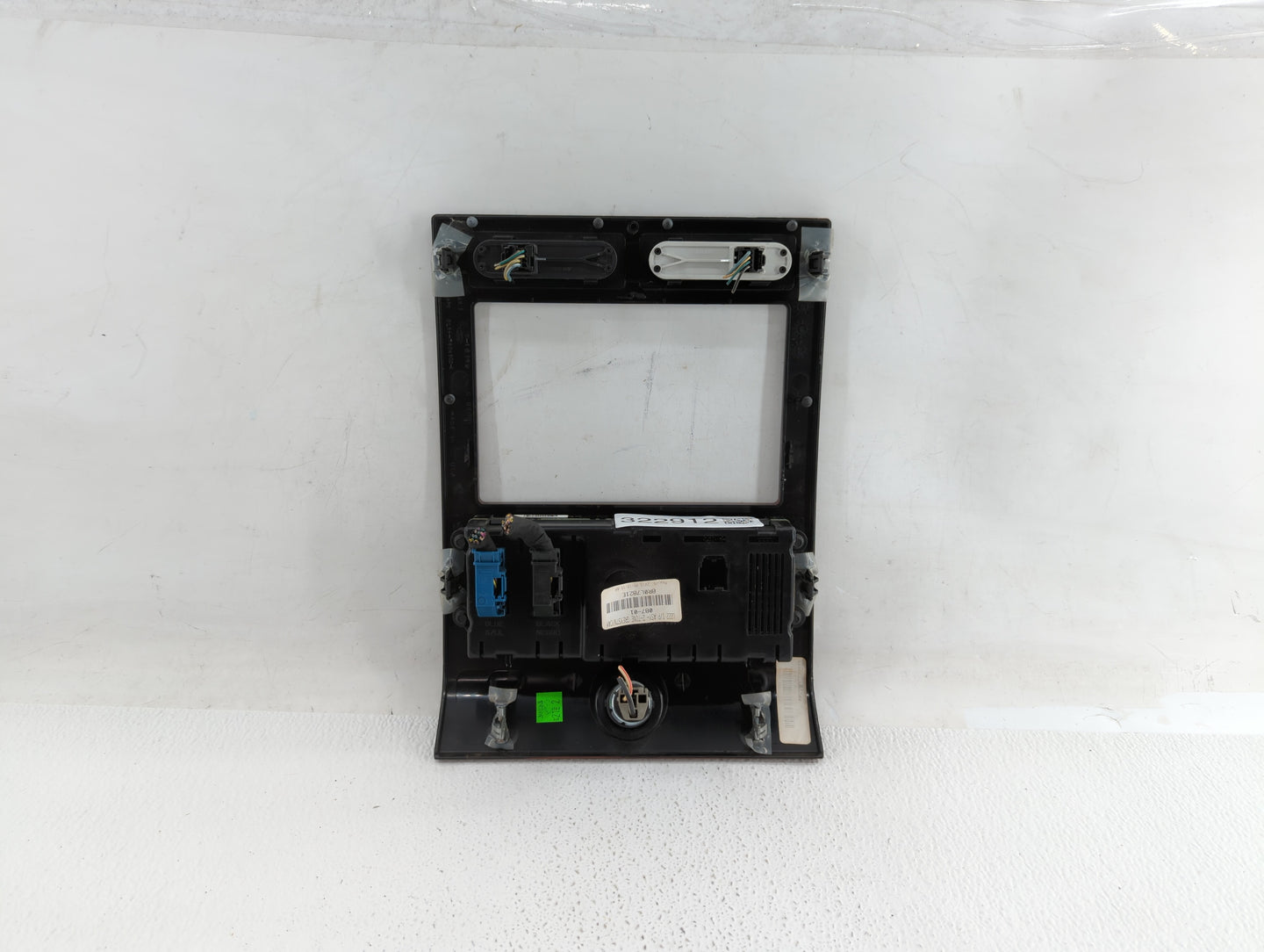 2015-2019 Ford Transit-250 Climate Control Module Temperature AC/Heater Replacement P/N:8R0L7821E Fits OEM Used Auto Parts -