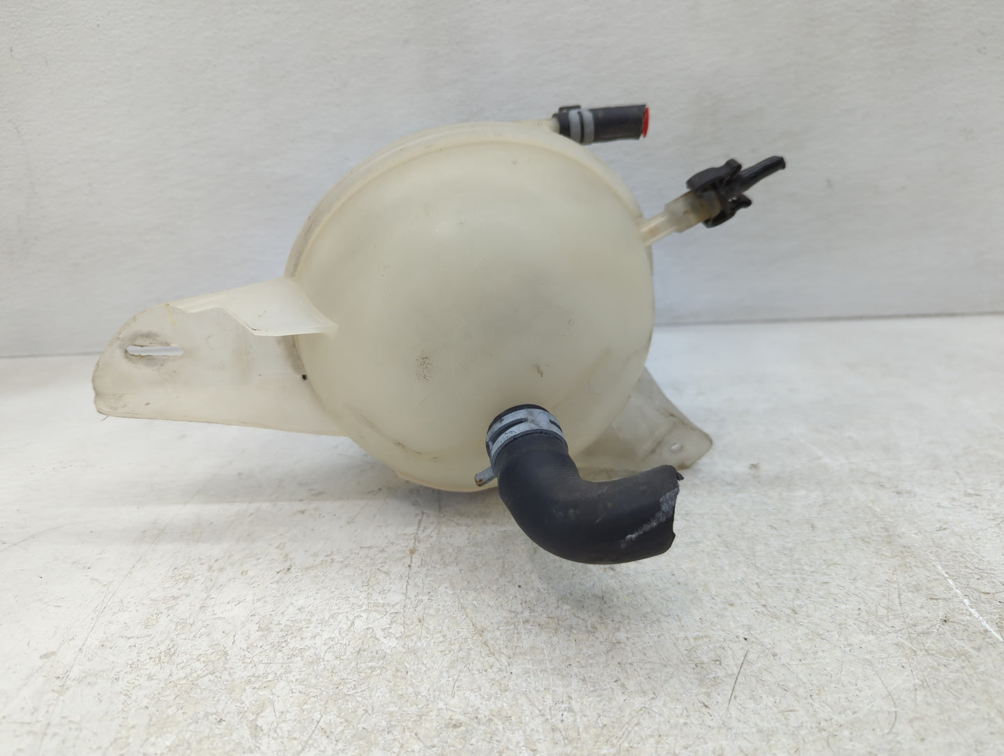 2015 Ford Transit-350 Radiator Coolant Overflow Expansion Tank Bottle - Oemusedautoparts1.com