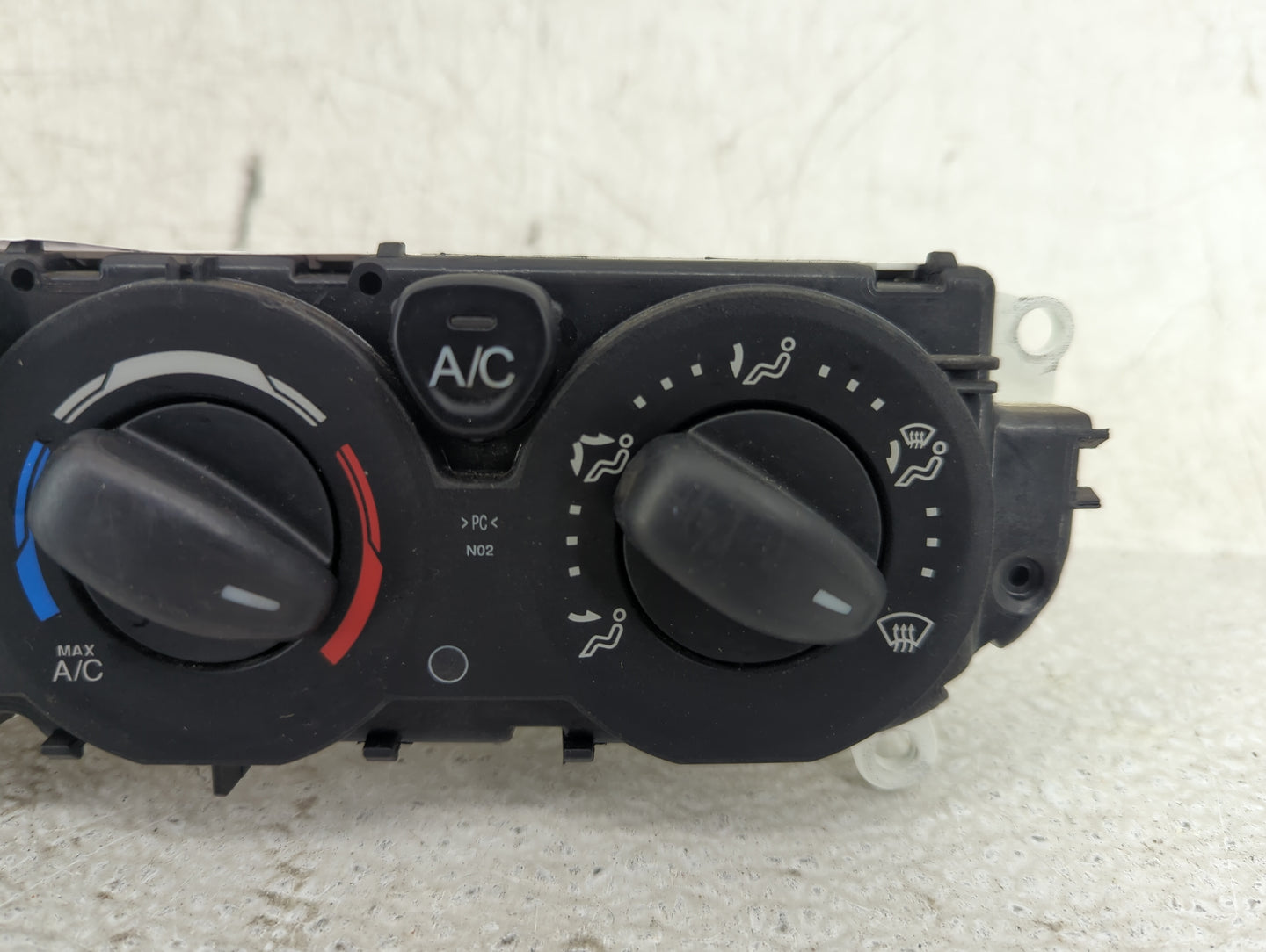 2017 Ford Transit 250 Climate Control Module Temperature AC/Heater Replacement P/N:BM5T18549 BM5T19980 Fits OEM Used Auto Pa
