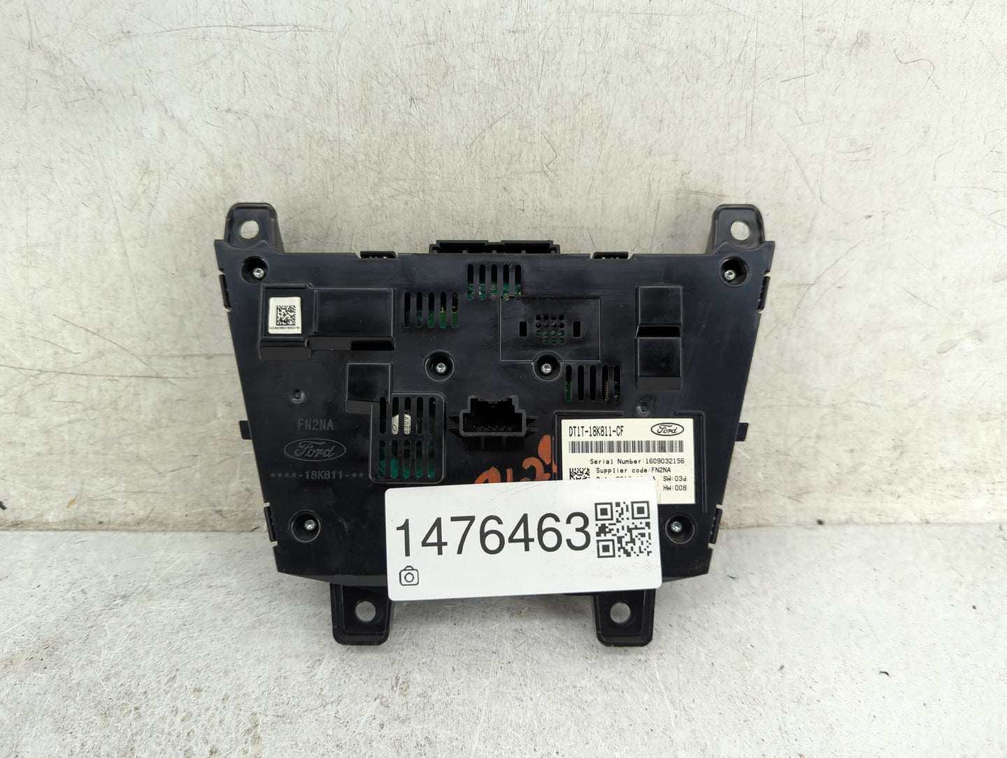 2017 Ford Transit 250 Radio AM FM Cd Player Receiver Replacement P/N:DT1T-18K811-CF Fits Fits 2018 OEM Used Auto Parts - Oem