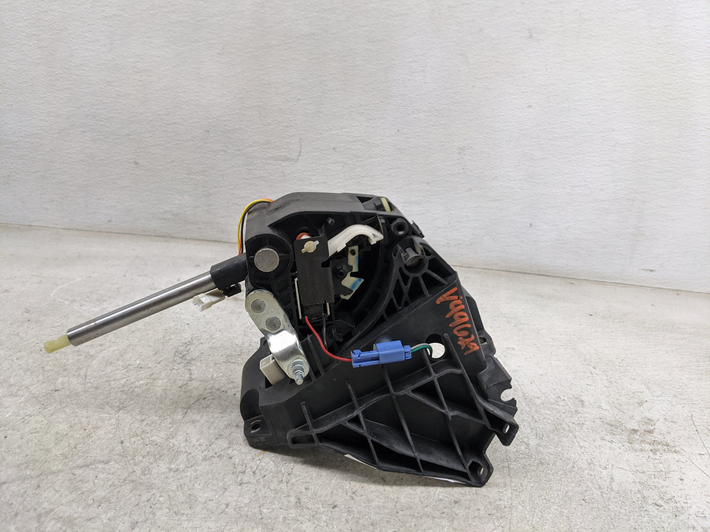 2017 Ford Transit 250 Floor Console Assembly Shifter - Oemusedautoparts1.com