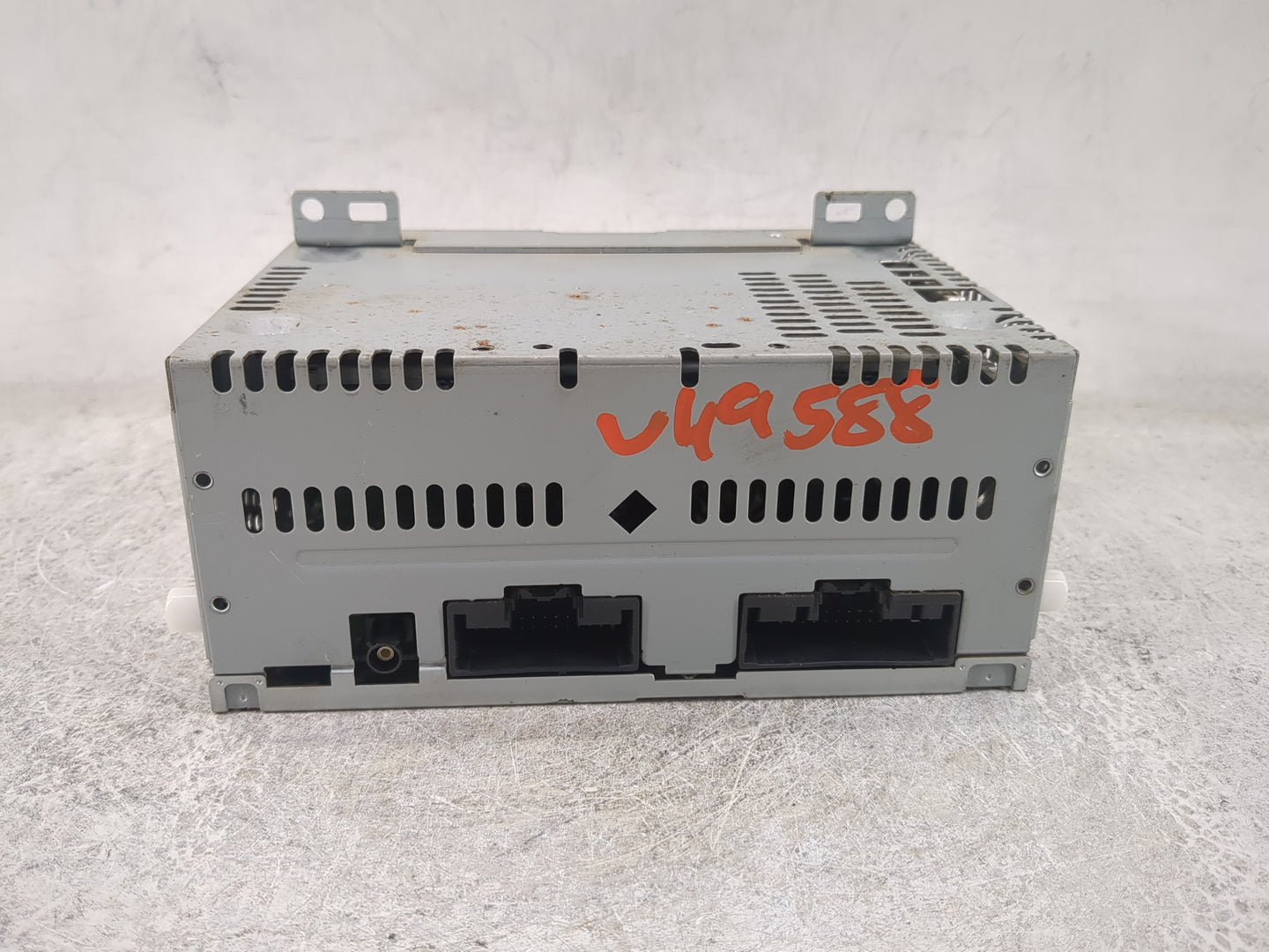 2017 Ford Transit 350 Radio AM FM Cd Player Receiver Replacement P/N:PU-3900V-G GK4T-19C107-AB Fits Fits 2018 2019 OEM Used 