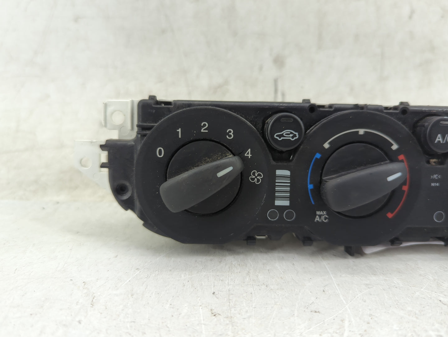 2014-2018 Ford Transit Connect Climate Control Module Temperature AC/Heater Replacement P/N:DT1T-18549 Fits OEM Used Auto Pa