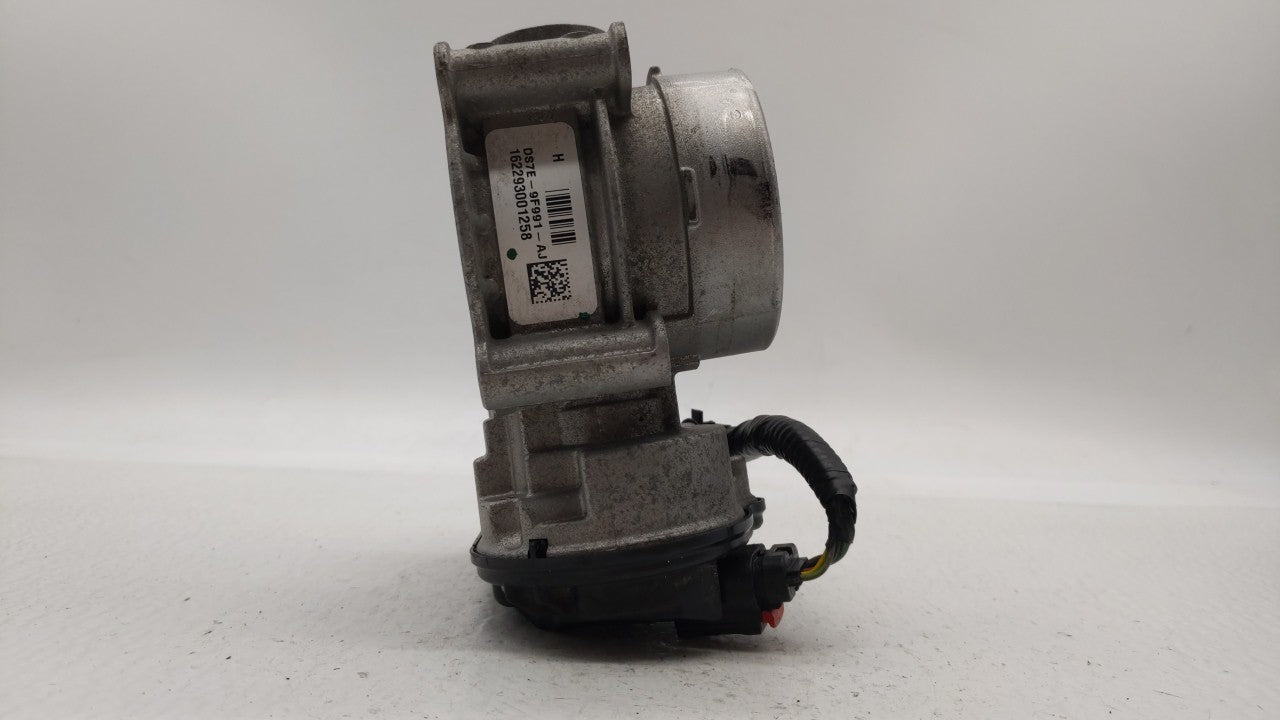 2014-2020 Ford Transit Connect Throttle Body P/N:DS7E-9F991-AD DS7E-9F991-AF Fits Fits 2013 2014 2015 2016 2017 2018 2019 20