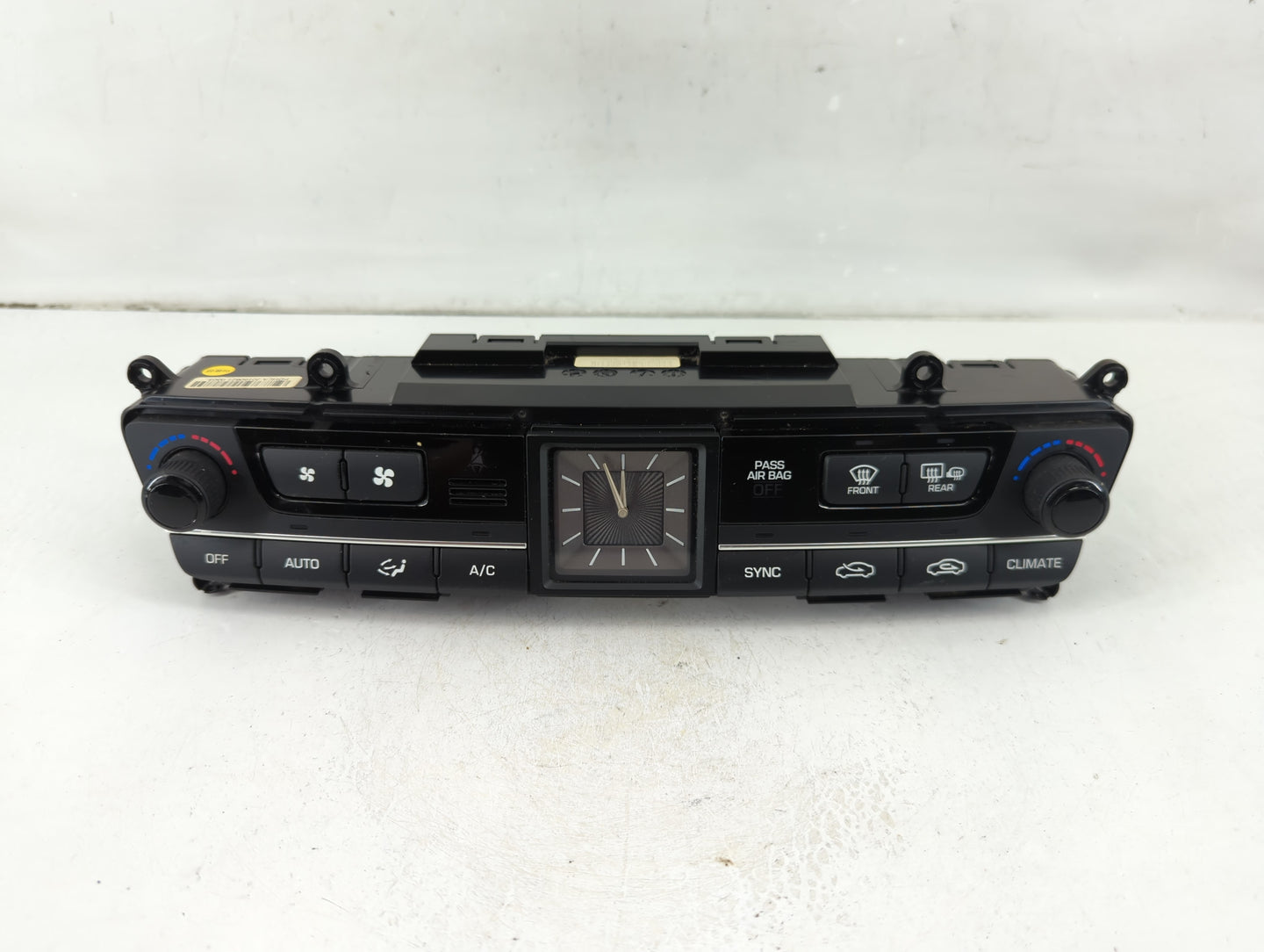 2017 Genesis G80 Climate Control Module Temperature AC/Heater Replacement Fits Fits 2015 2016 OEM Used Auto Parts - Oemuseda
