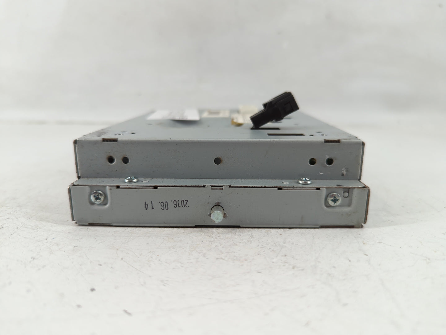 2017-2017 Genesis G80 Information Display Screen - Oemusedautoparts1.com