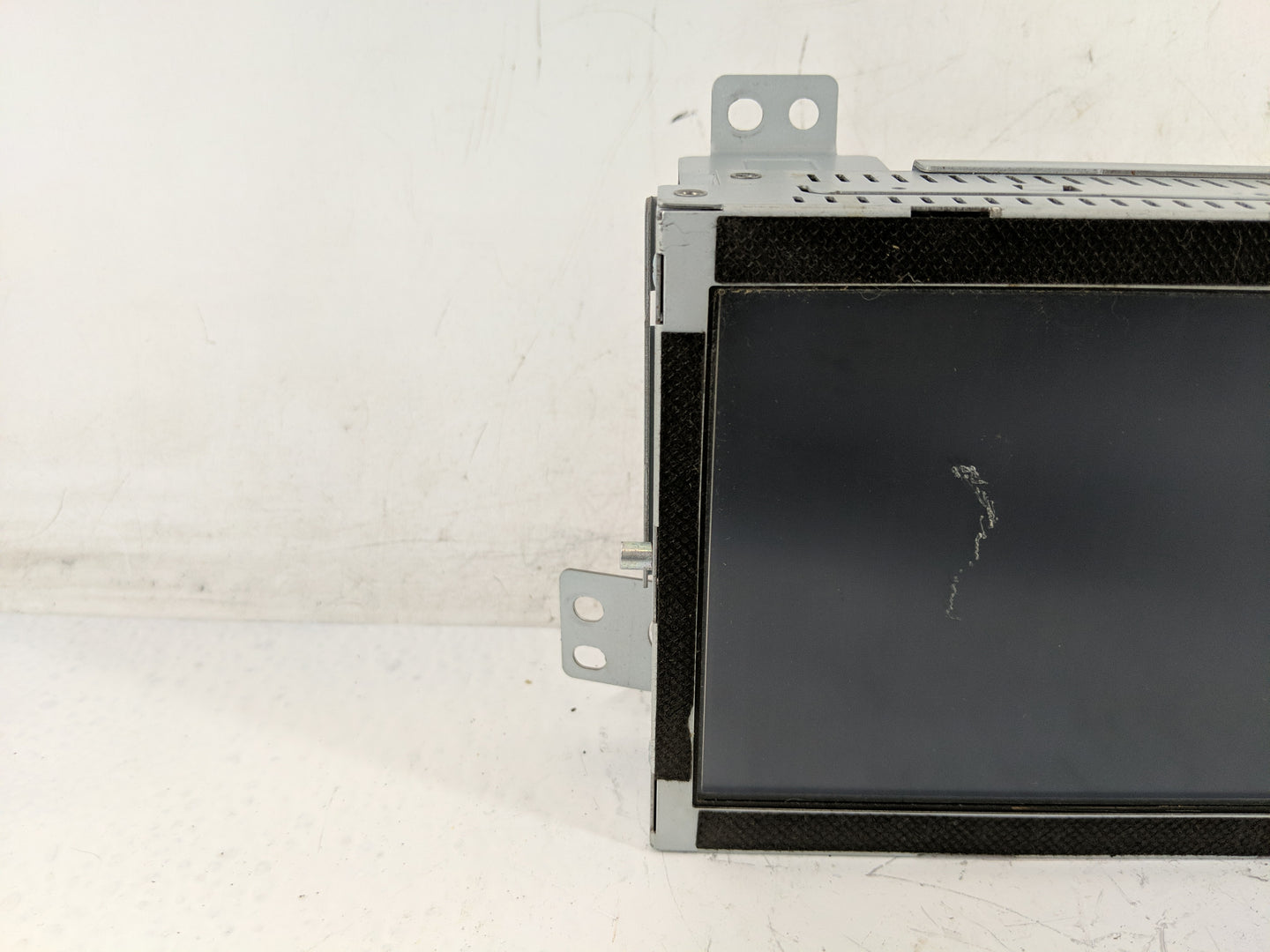 2017-2017 Genesis G80 Information Display Screen - Oemusedautoparts1.com