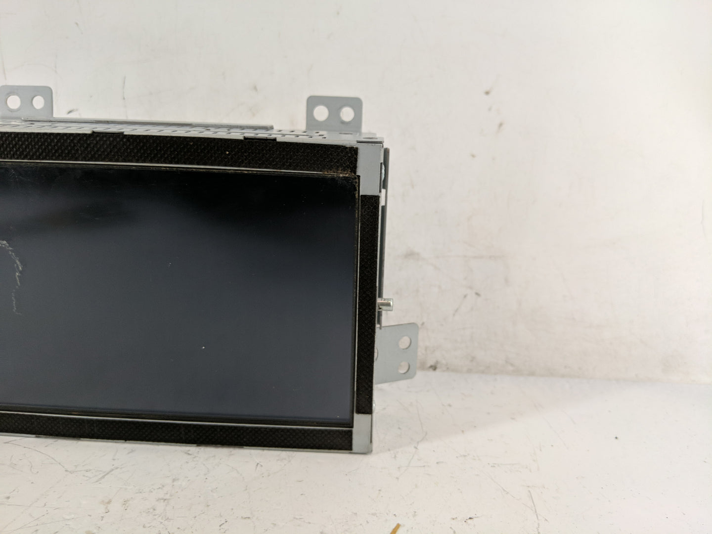 2017-2017 Genesis G80 Information Display Screen - Oemusedautoparts1.com