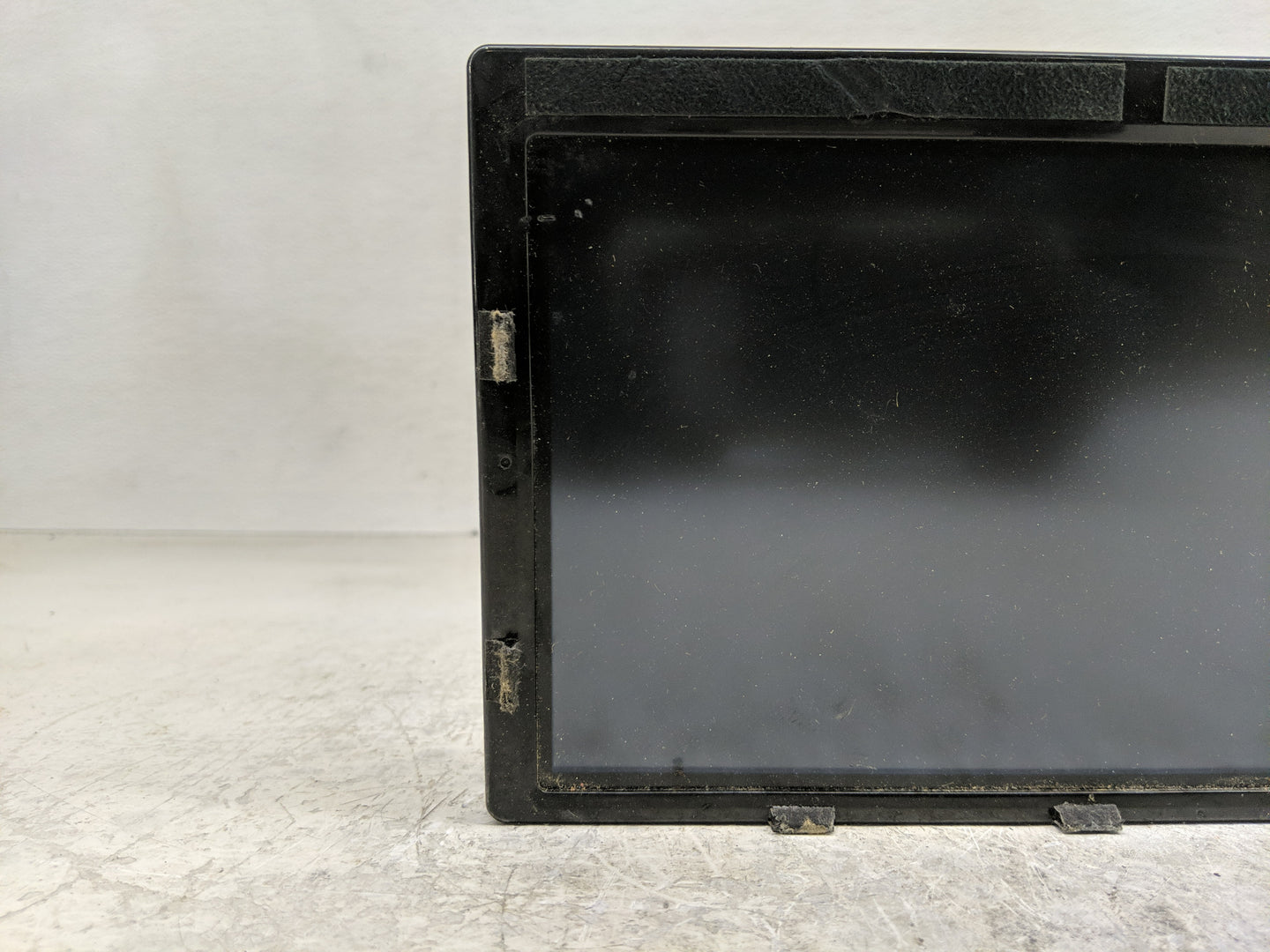 2017-2017 Genesis G80 Information Display Screen - Oemusedautoparts1.com