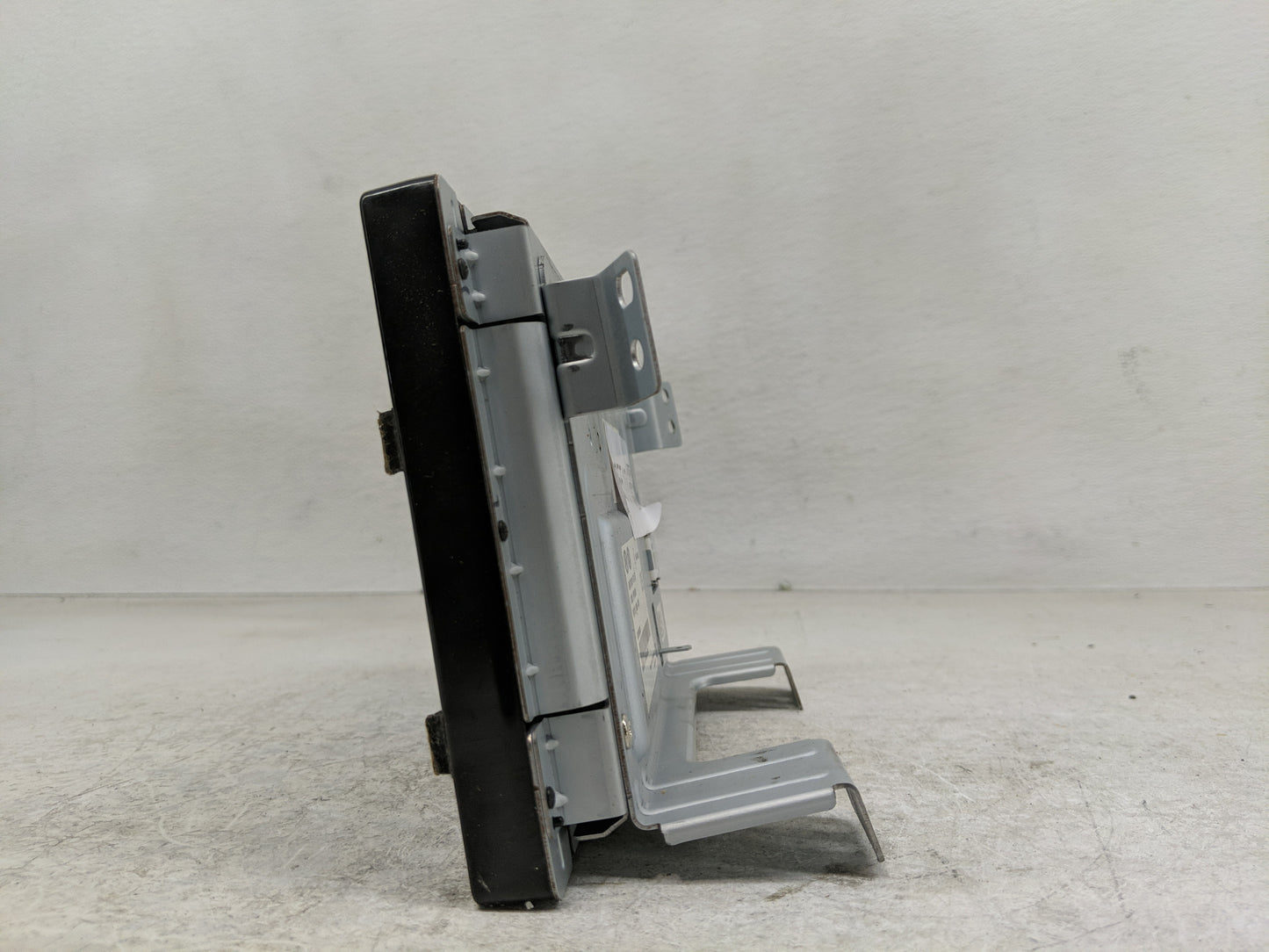 2017-2017 Genesis G80 Information Display Screen - Oemusedautoparts1.com