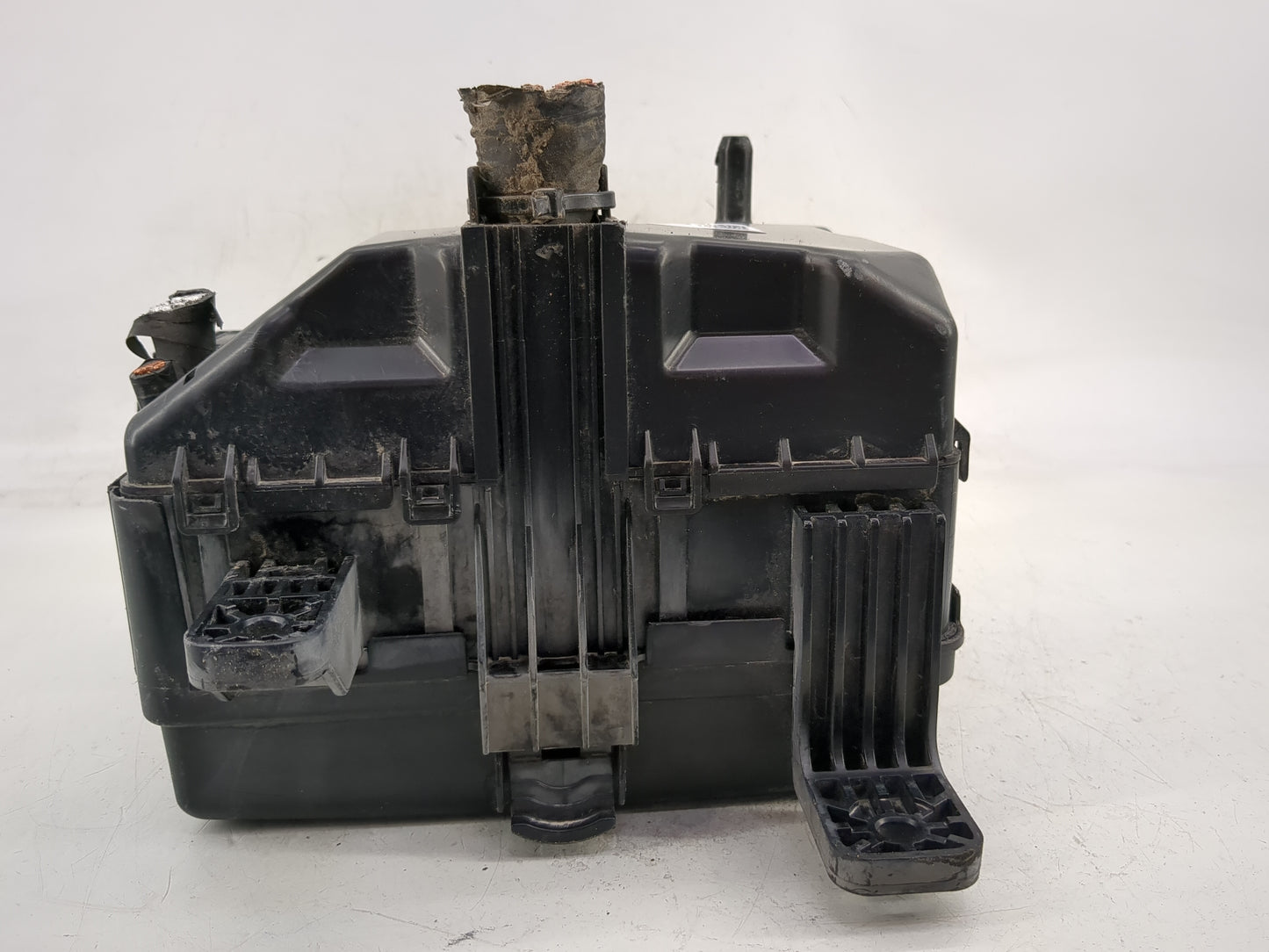 2017 Genesis G80 Fusebox Fuse Box Panel Relay Module P/N:91204-B1835 Fits Fits 2016 OEM Used Auto Parts - Oemusedautoparts1.