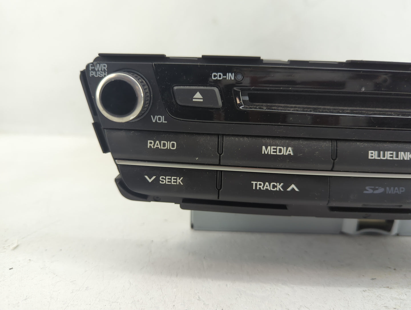 2017 Genesis G80 Radio AM FM Cd Player Receiver Replacement P/N:96560-B1EC04X Fits OEM Used Auto Parts - Oemusedautoparts1.c