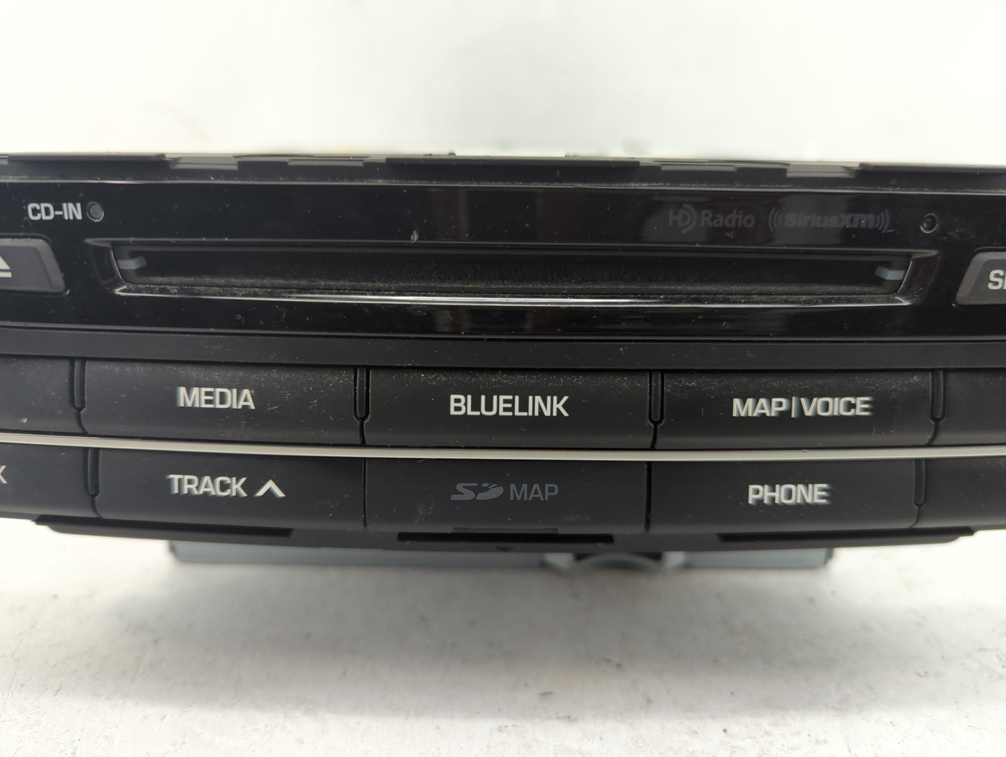 2017 Genesis G80 Radio AM FM Cd Player Receiver Replacement P/N:96560-B1EC04X Fits OEM Used Auto Parts - Oemusedautoparts1.c