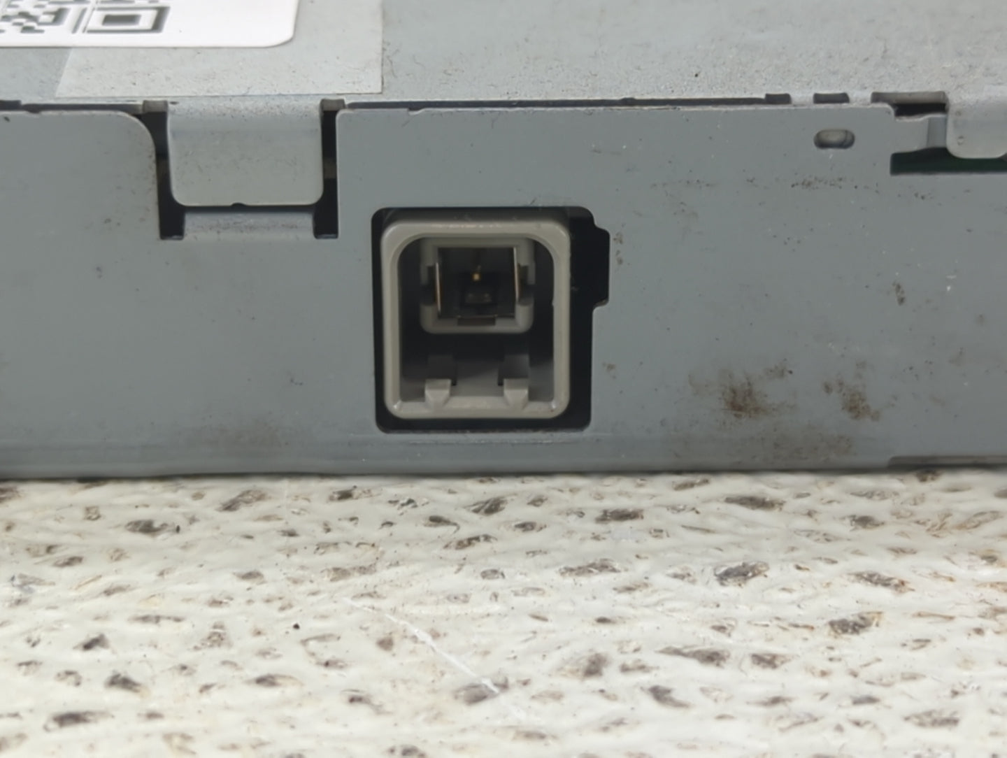 Genesis G80 Information-gps-tv Control Module - Oemusedautoparts1.com