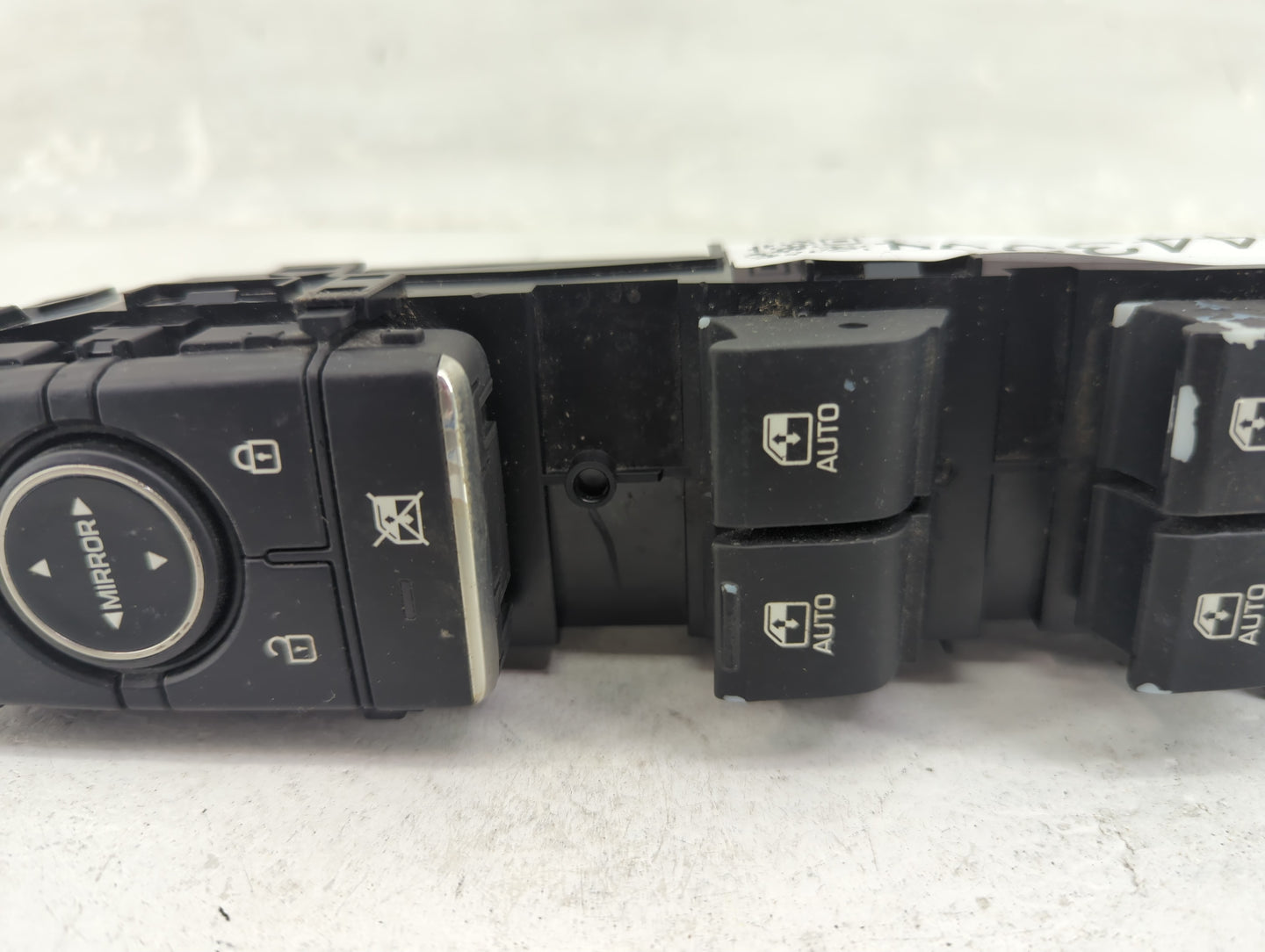 2017 Genesis G80 Master Power Window Switch Replacement Driver Side Left P/N:93570-B1012 P7F0046 Fits Fits 2015 2016 OEM Use