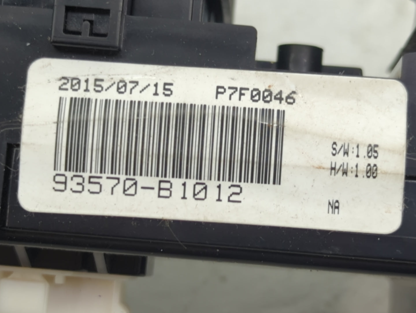 2017 Genesis G80 Master Power Window Switch Replacement Driver Side Left P/N:93570-B1012 P7F0046 Fits Fits 2015 2016 OEM Use