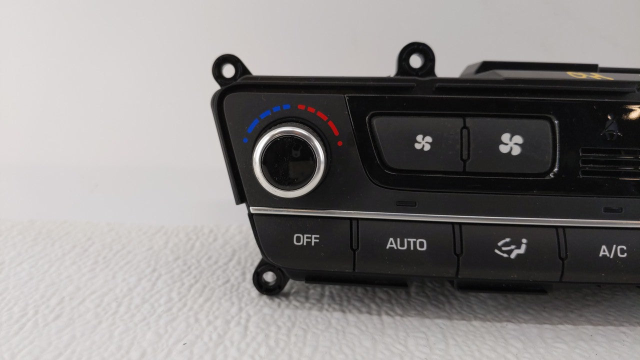 2017 Genesis G80 Climate Control Module Temperature AC/Heater Replacement P/N:97250-B1120 Fits Fits 2015 2016 OEM Used Auto 