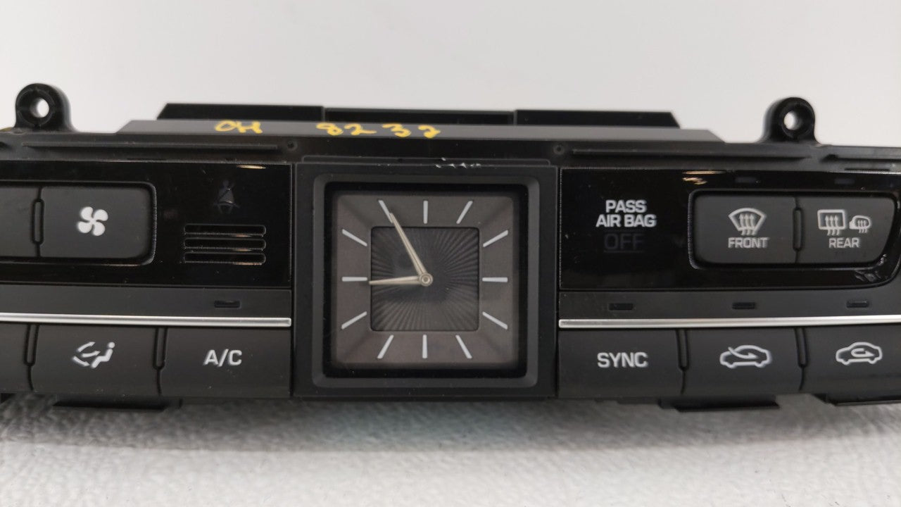 2017 Genesis G80 Climate Control Module Temperature AC/Heater Replacement P/N:97250-B1120 Fits Fits 2015 2016 OEM Used Auto 