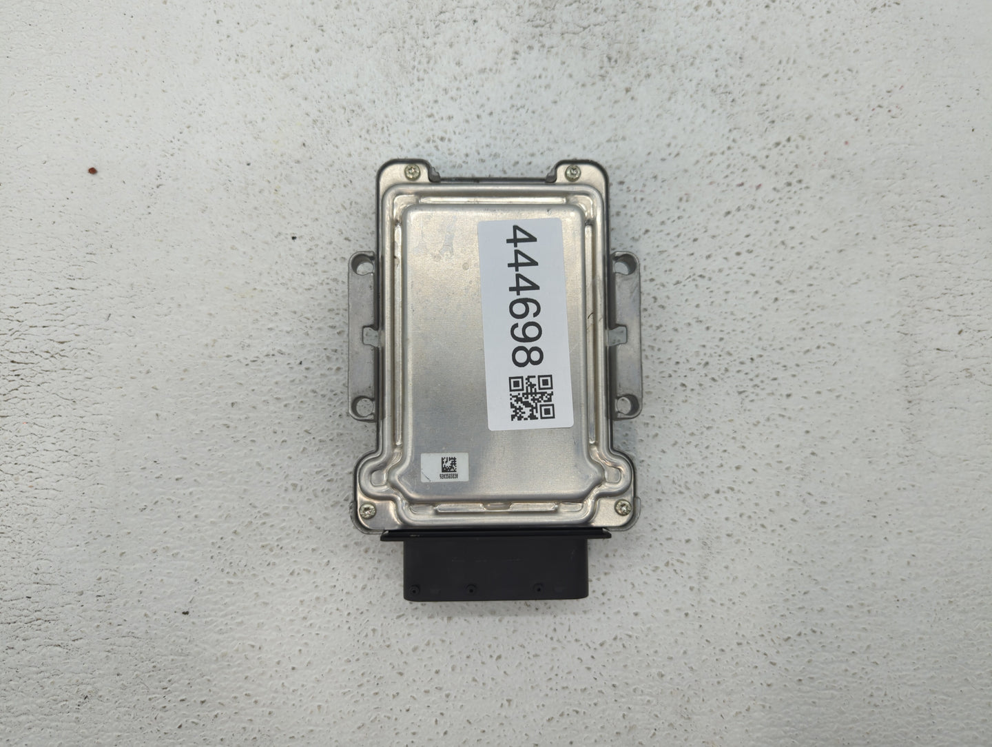 2017-2017 Genesis G80 Chassis Control Module Ccm Bcm Body Control - Oemusedautoparts1.com