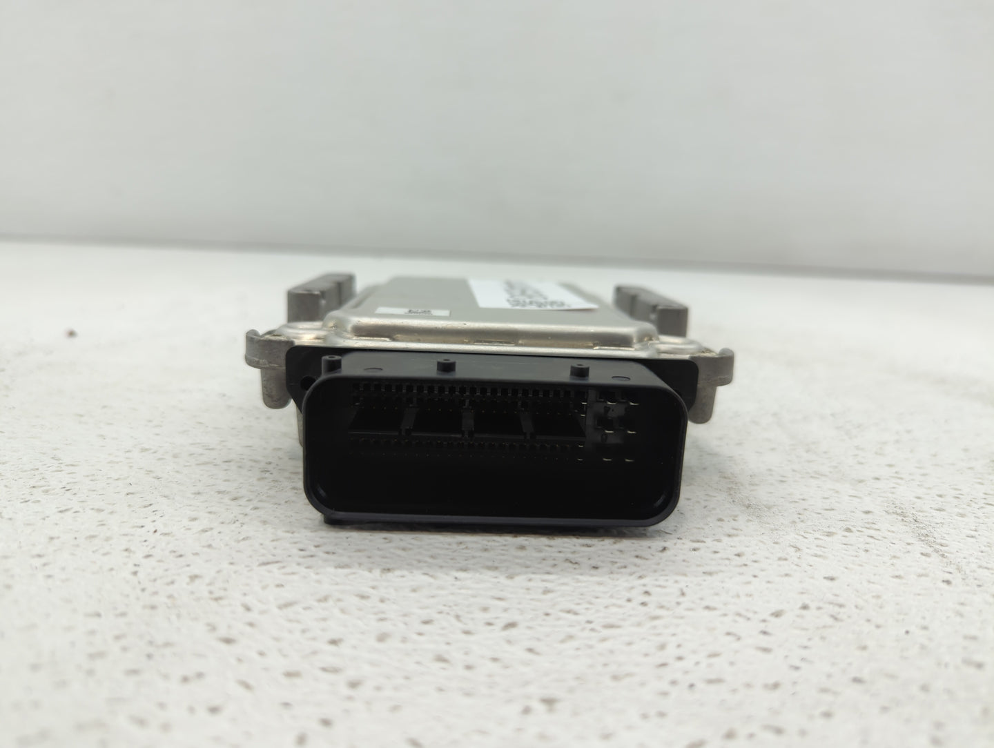 2017-2017 Genesis G80 Chassis Control Module Ccm Bcm Body Control - Oemusedautoparts1.com