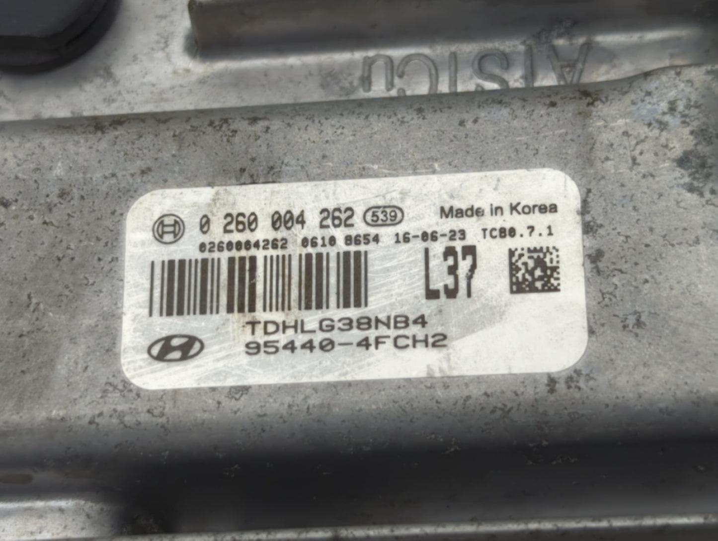 2017-2017 Genesis G80 Chassis Control Module Ccm Bcm Body Control - Oemusedautoparts1.com