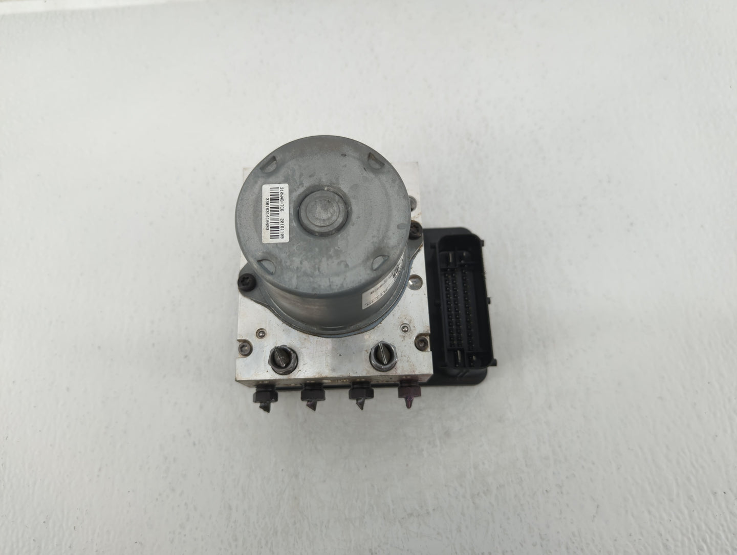 2017 Genesis G80 ABS Pump Control Module Replacement P/N:58920-B1130 Fits Fits 2015 2016 OEM Used Auto Parts - Oemusedautopa