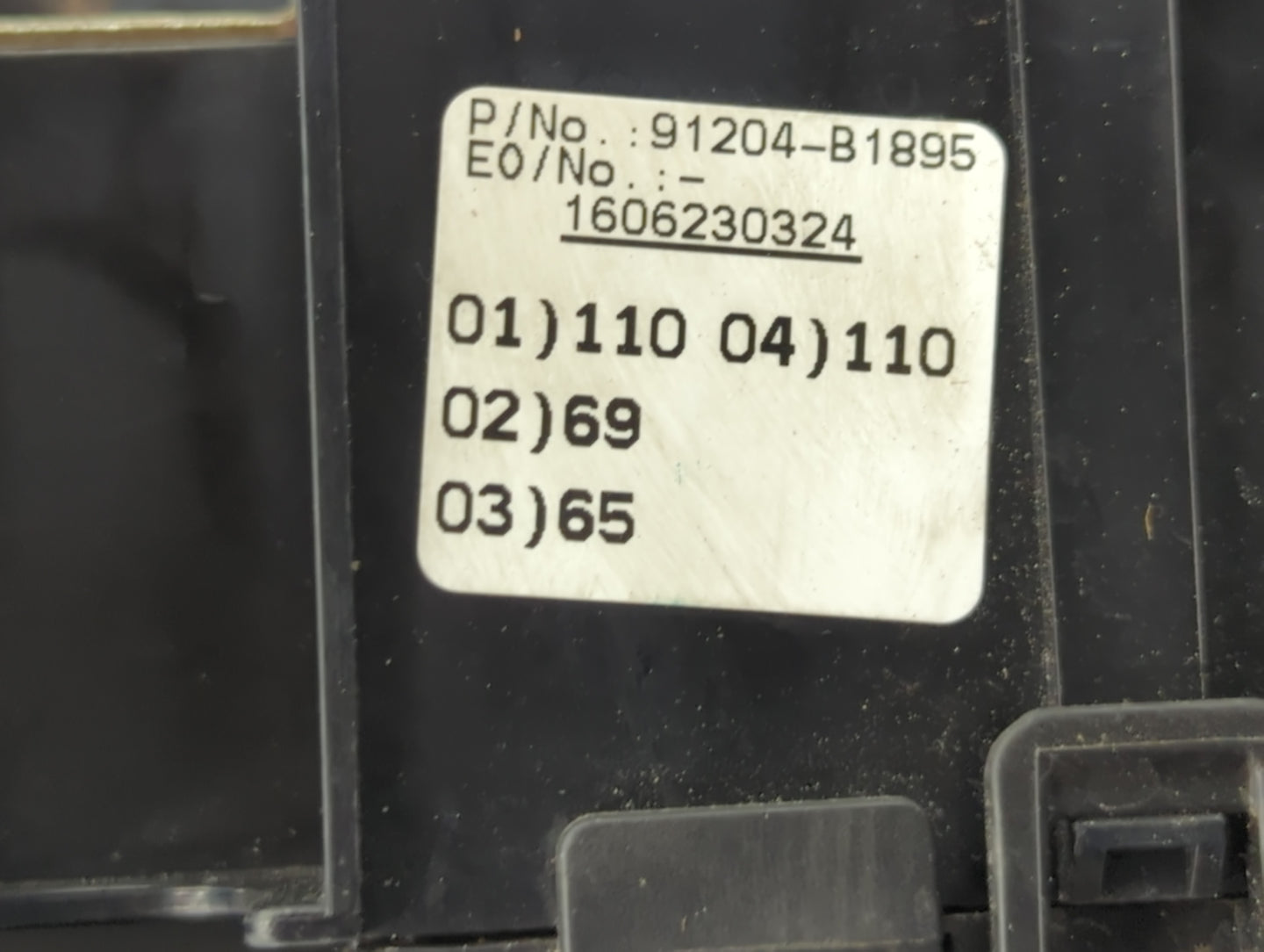 2017 Genesis G80 Fusebox Fuse Box Panel Relay Module P/N:91204-B1895 Fits Fits 2016 OEM Used Auto Parts - Oemusedautoparts1.
