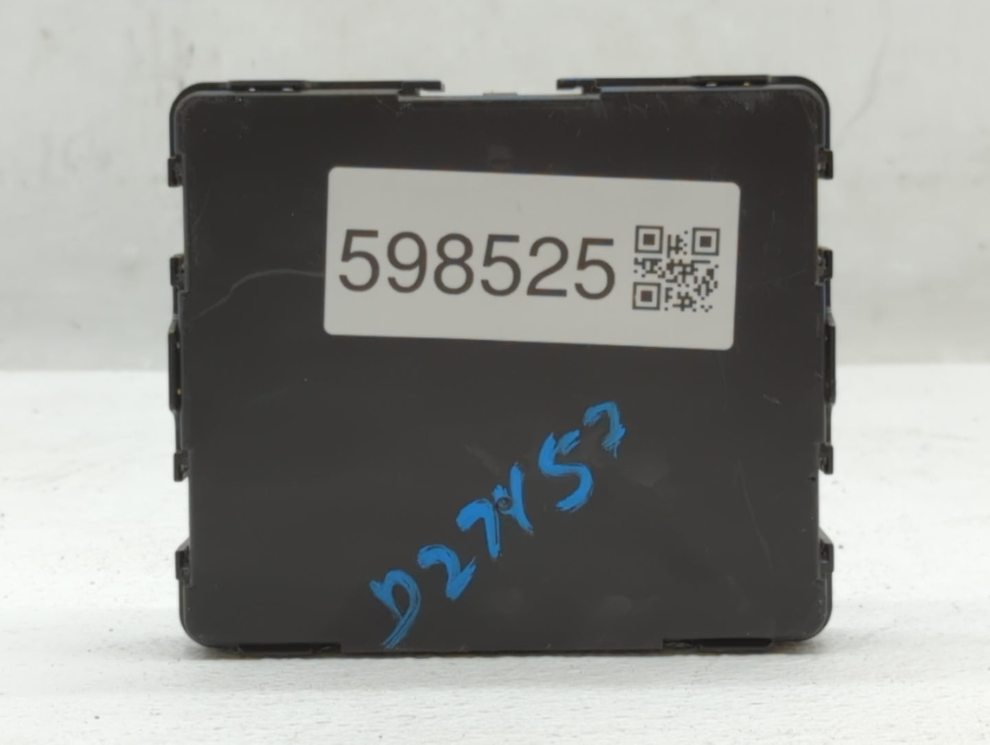 2017-2017 Genesis G80 Chassis Control Module Ccm Bcm Body Control - Oemusedautoparts1.com