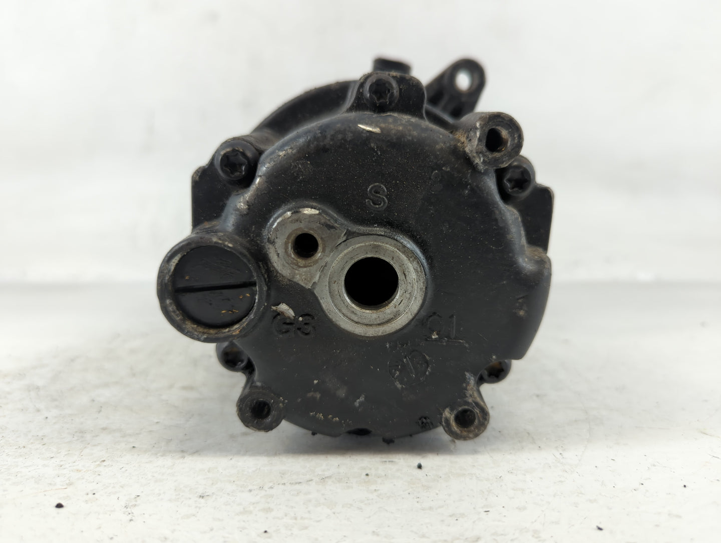 2017-2017 Genesis G80 Air Conditioning A/c Ac Compressor Oem - Oemusedautoparts1.com