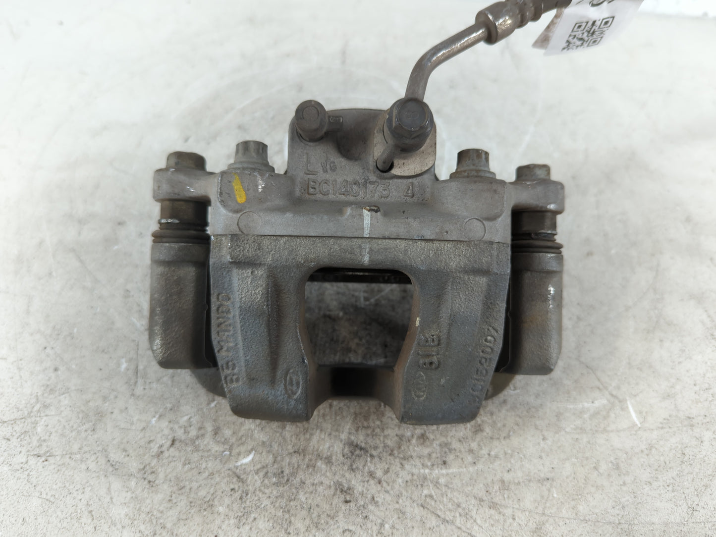 2017-2017 Genesis G80 Front Driver Left Brake Caliper - Oemusedautoparts1.com