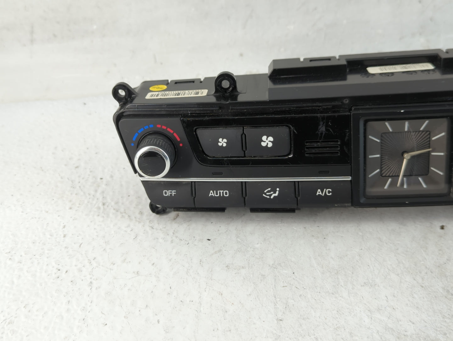 2017 Genesis G80 Climate Control Module Temperature AC/Heater Replacement P/N:97250-B1120 Fits Fits 2015 2016 OEM Used Auto 